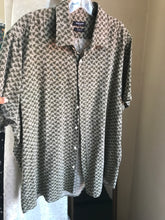 Load image into Gallery viewer, Men&#39;s Kenneth cole leaf print shirt
