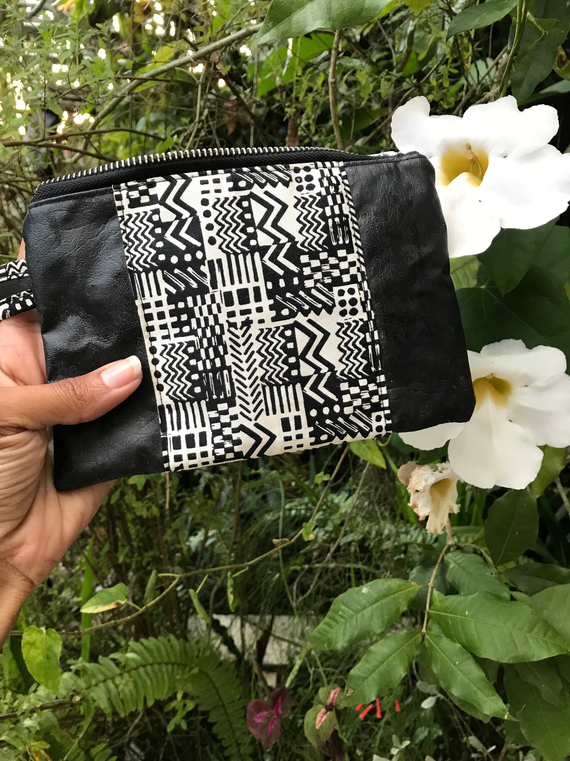 b&w african coin purse