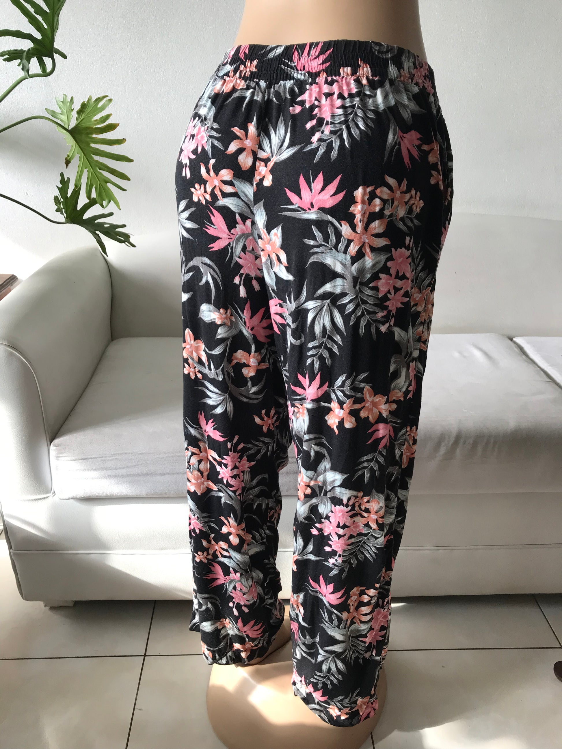 Tropical palazzos  H&M • M/L