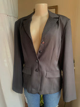 Load image into Gallery viewer, Black long pinstripe vintage blazer &gt;&gt;&gt; size 14
