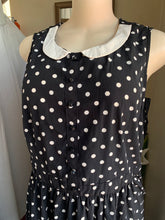 Load image into Gallery viewer, Polka dot B+W sleeveless button dress with back ties L
