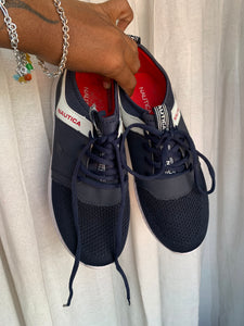 Nautica navy blue trainers /// size 37 / size 7