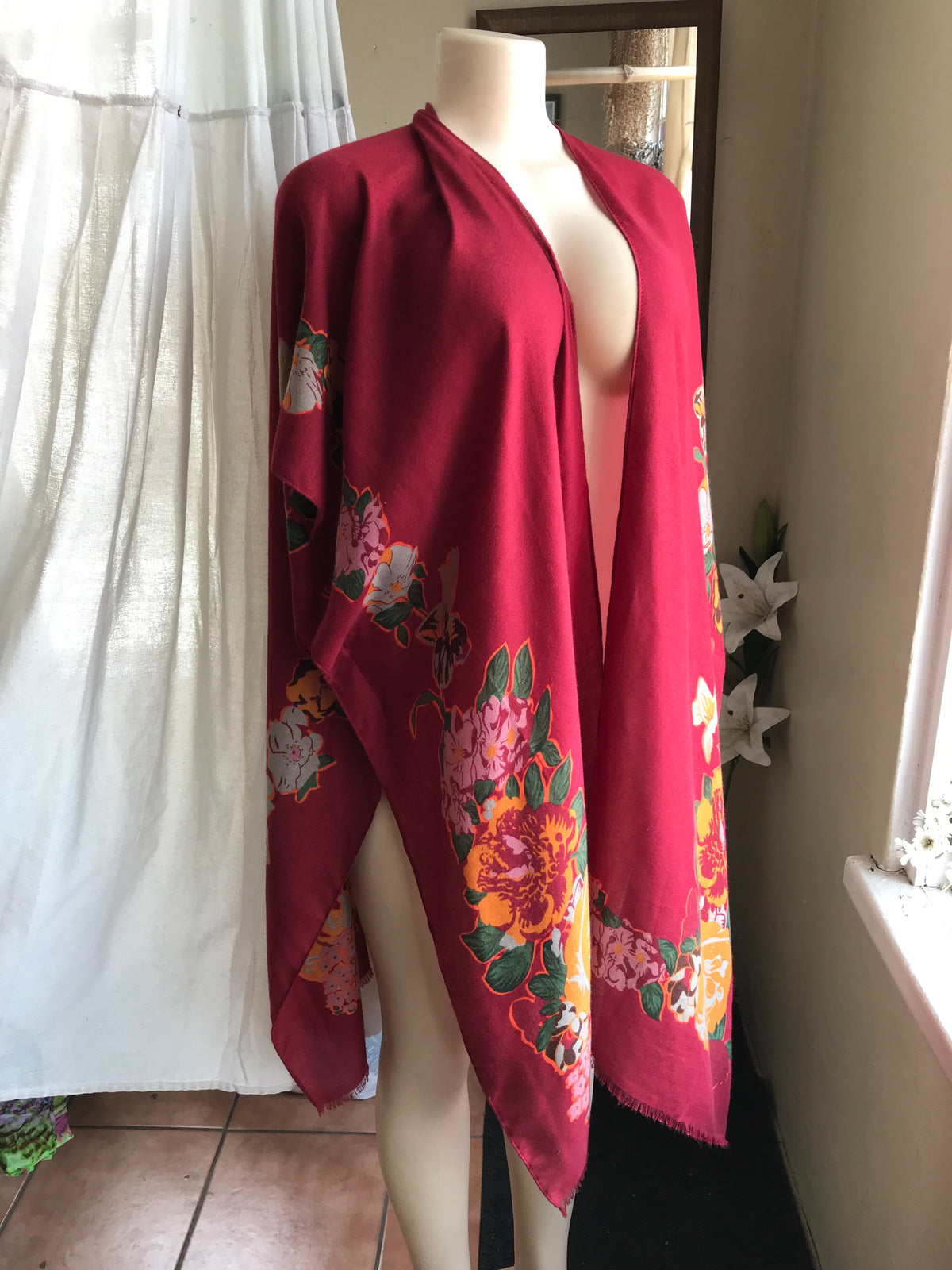 Maroon retro kimono cover soft floral >>> one size