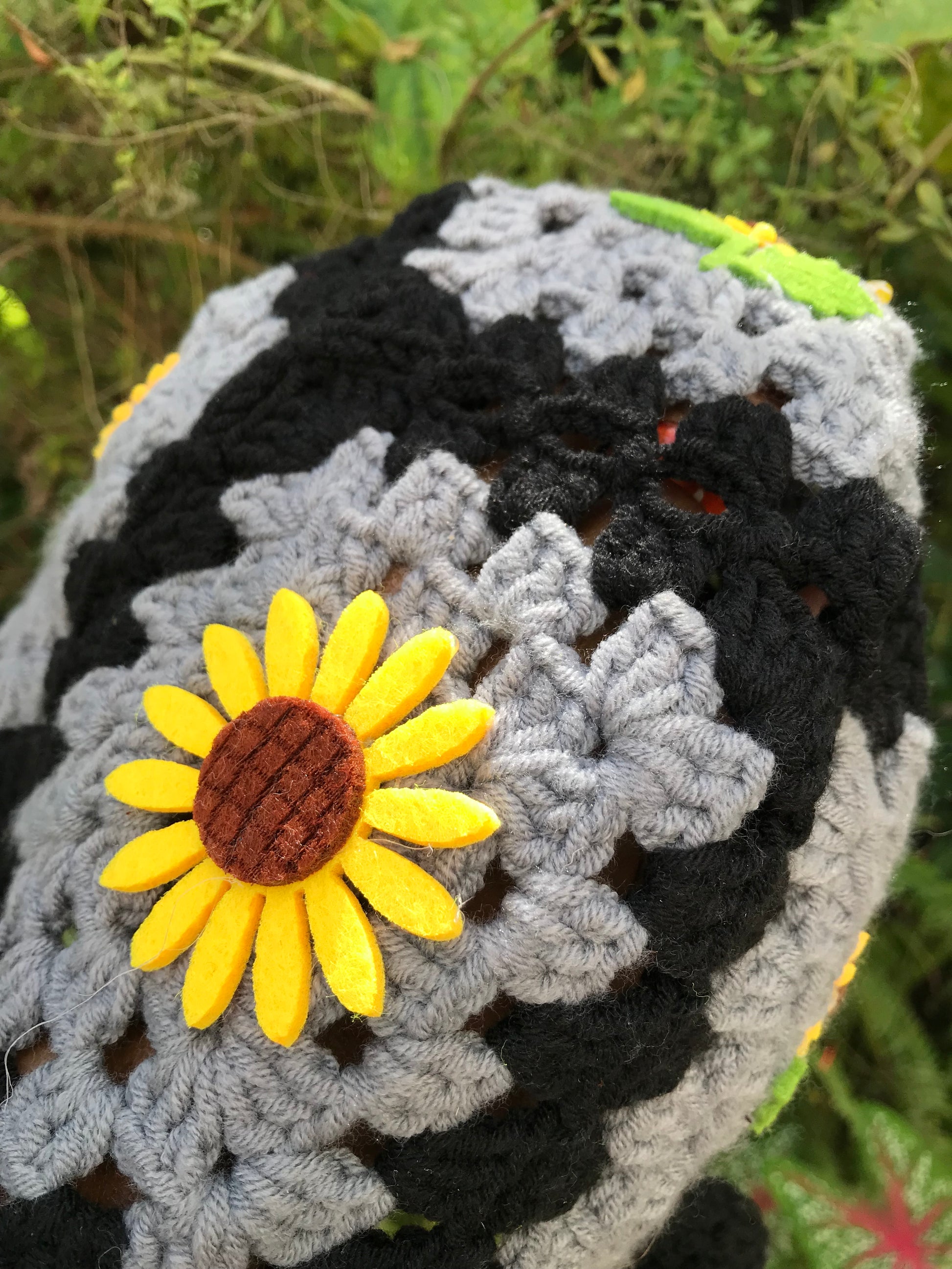 new black sunflower crochet bucket hat applique