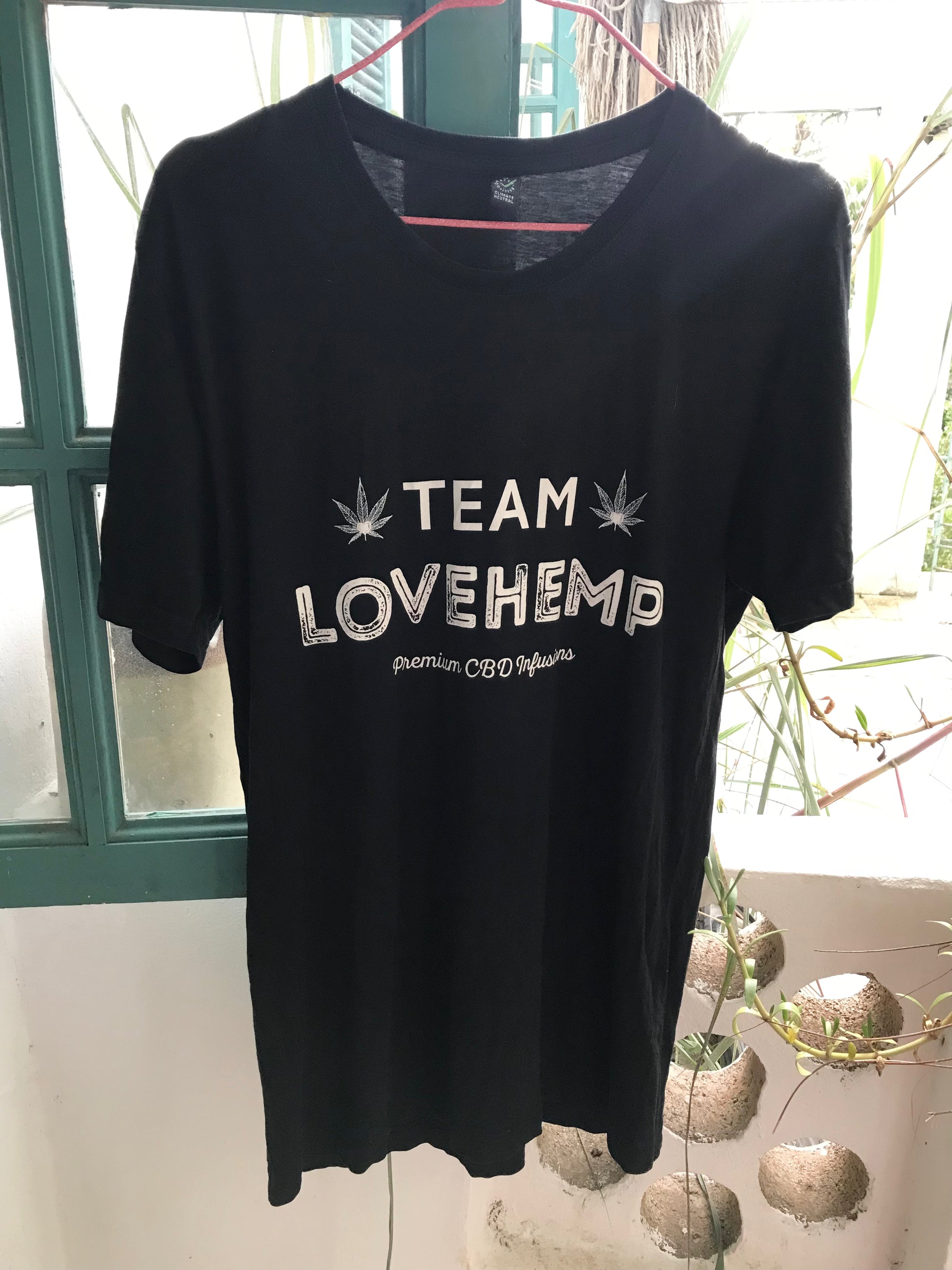 Black Love Hemp Graphic front + back tee ;;; M/L...