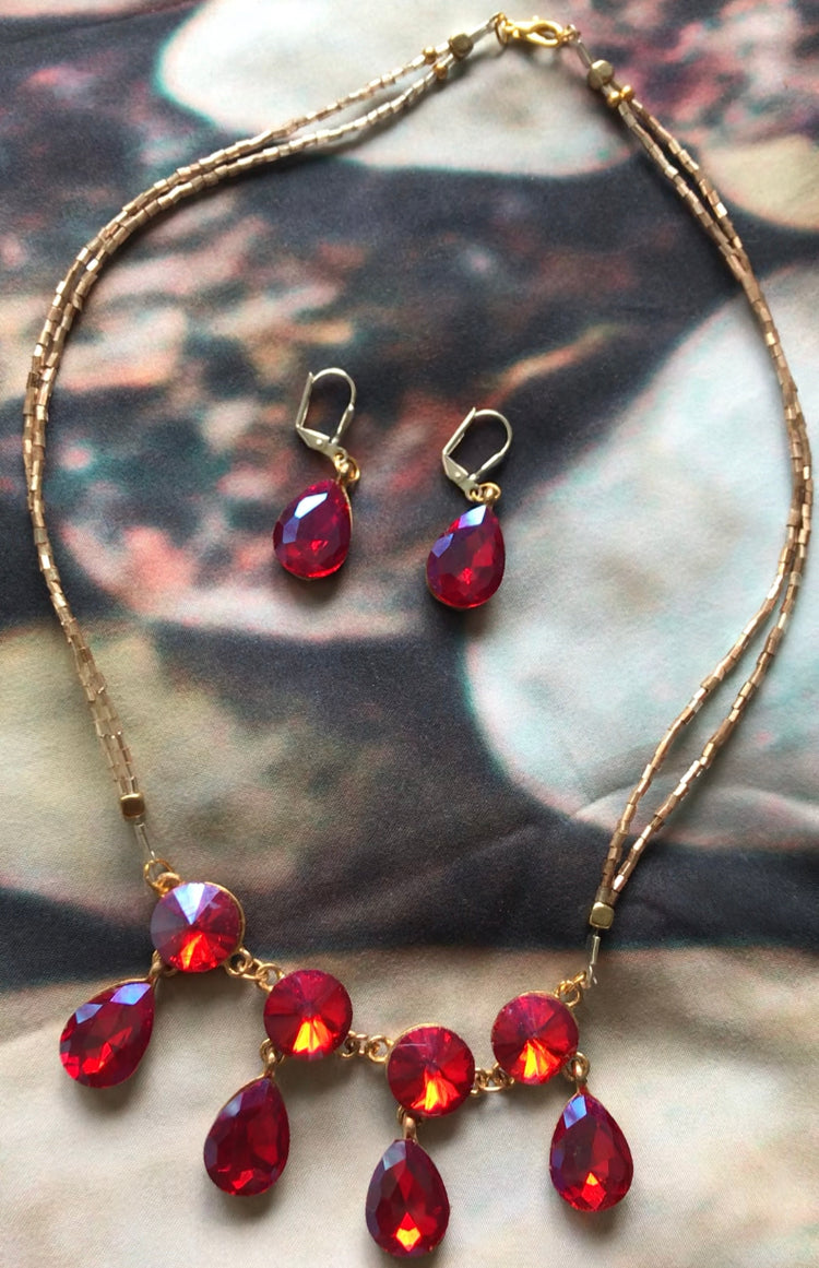 Carnival remake ruby red  *** necklace & earring set (TNJ original)
