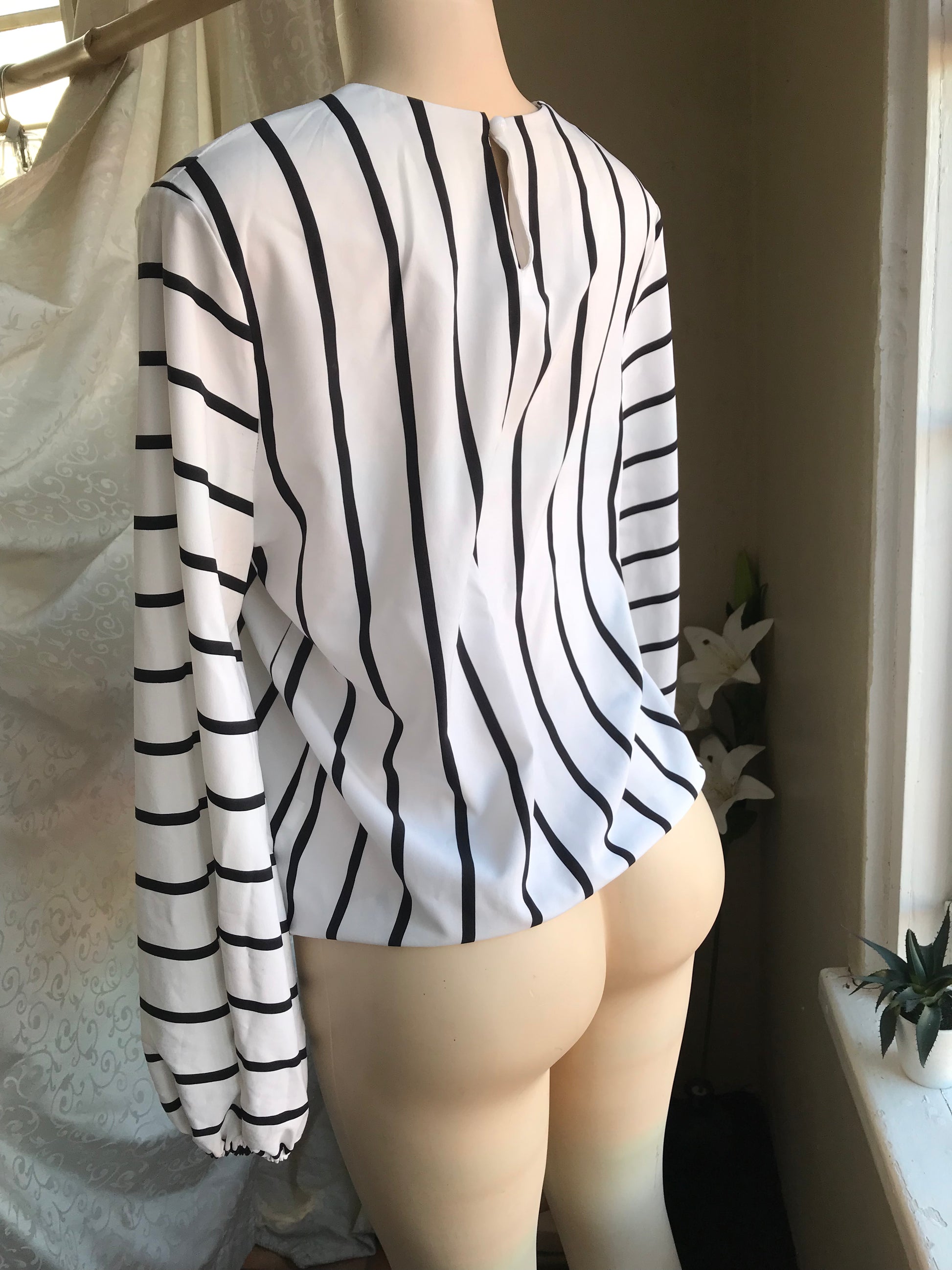 B&W stripe long sleeve professional blouse... M