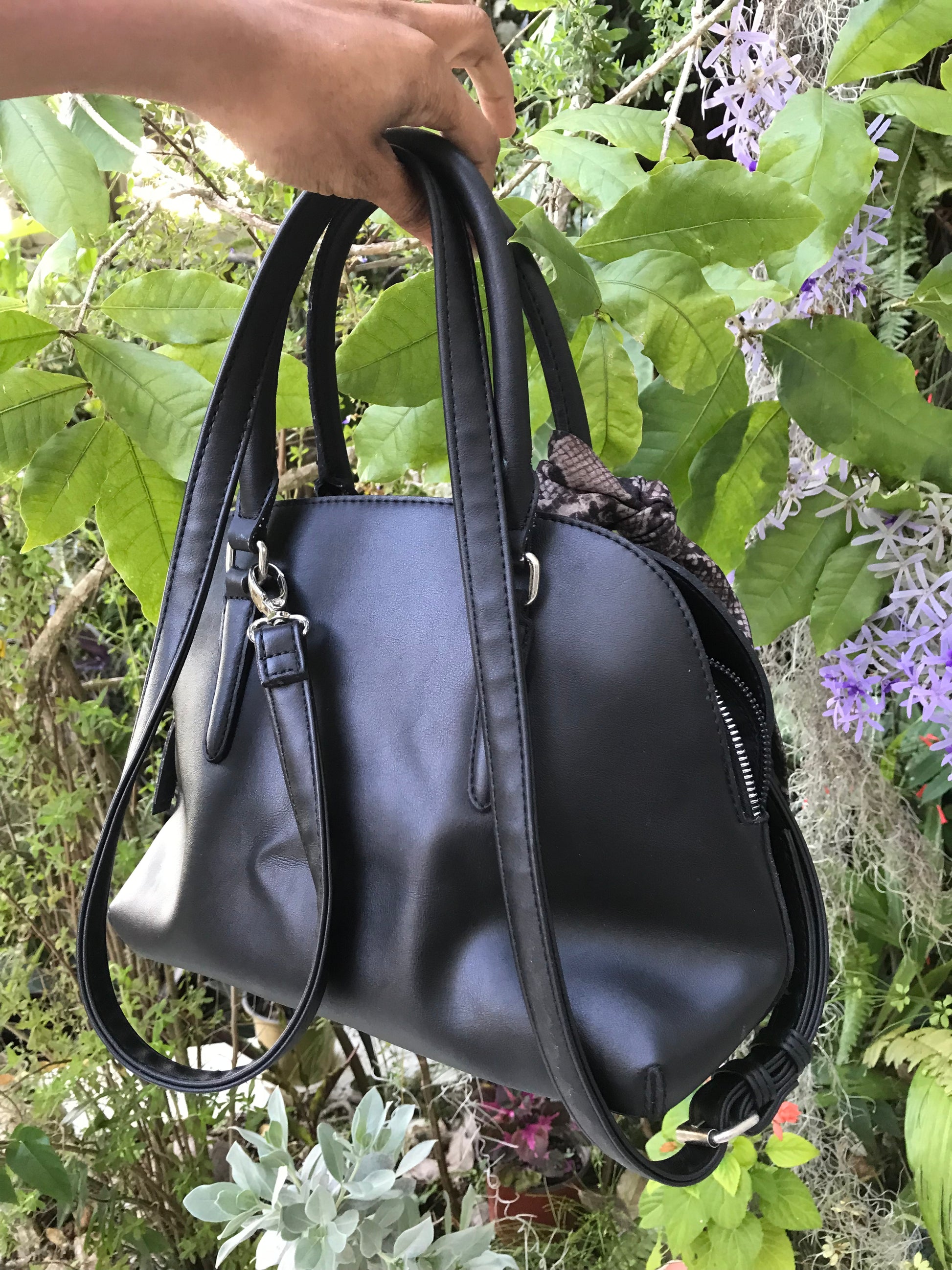 Nine West Black Leather Handbag with Crossbody strap