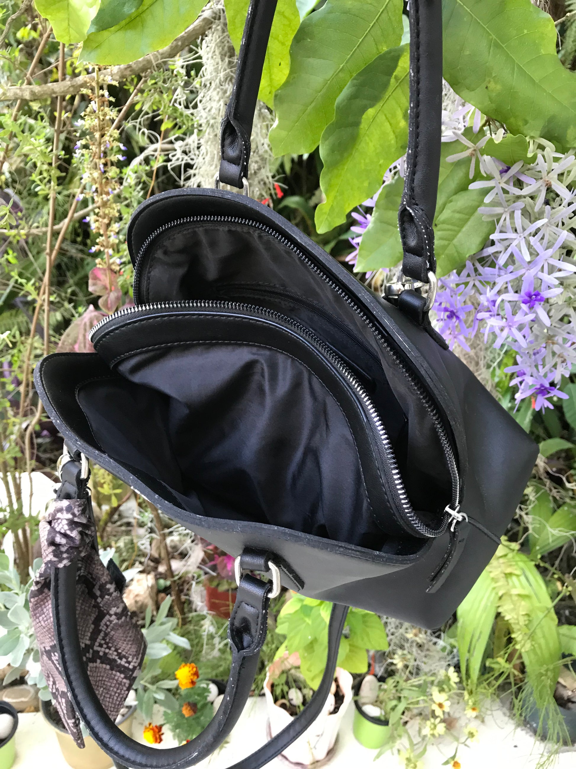 Nine West Black Leather Handbag with Crossbody strap
