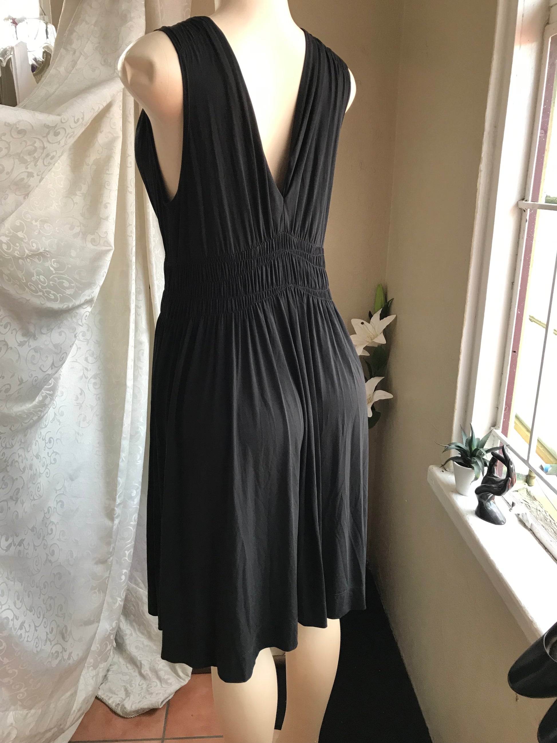 100% Cotton stretchy v cut black easy dress. L /XL