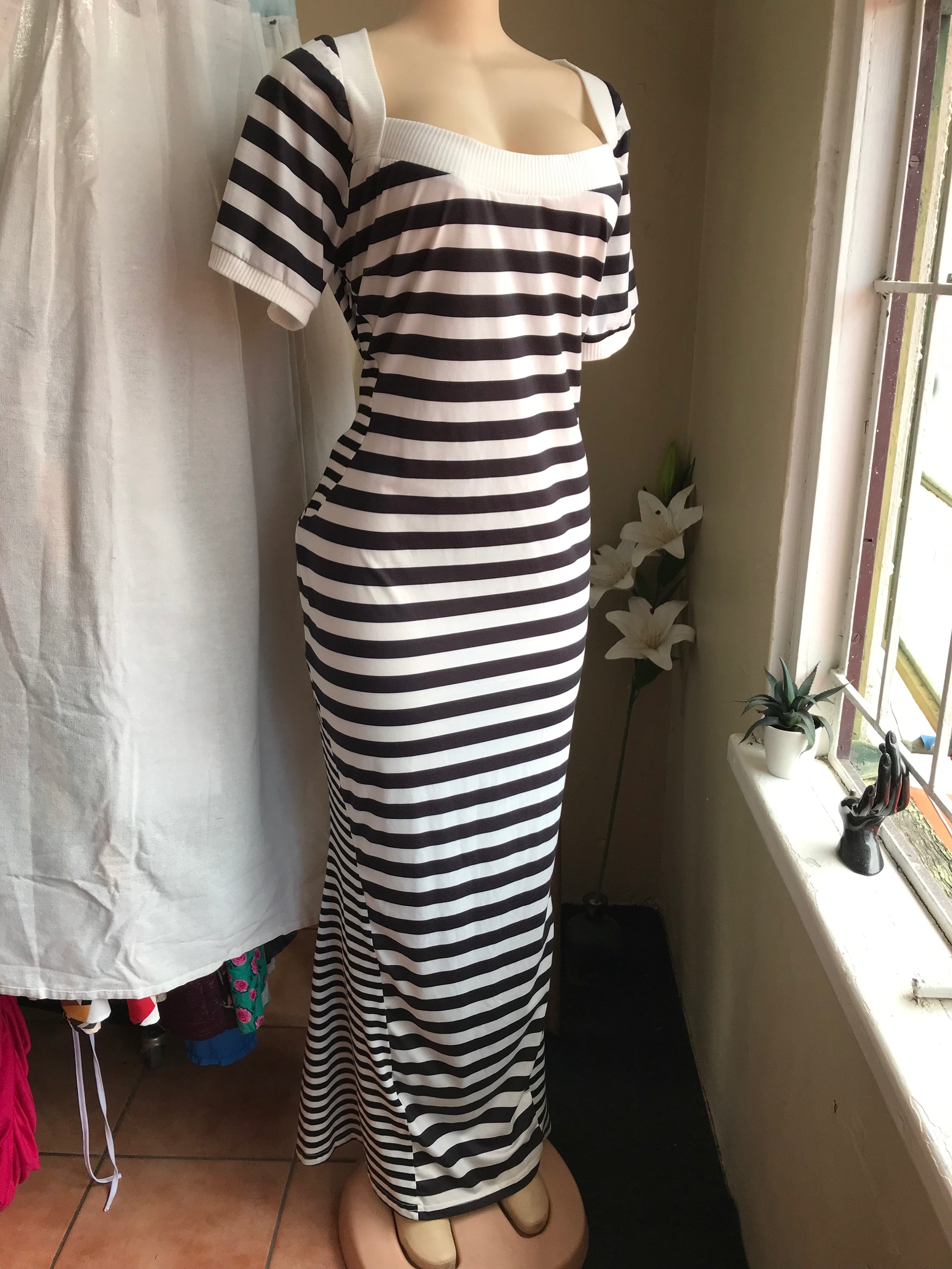 B&W Stripe t shirt maxi dress /XL