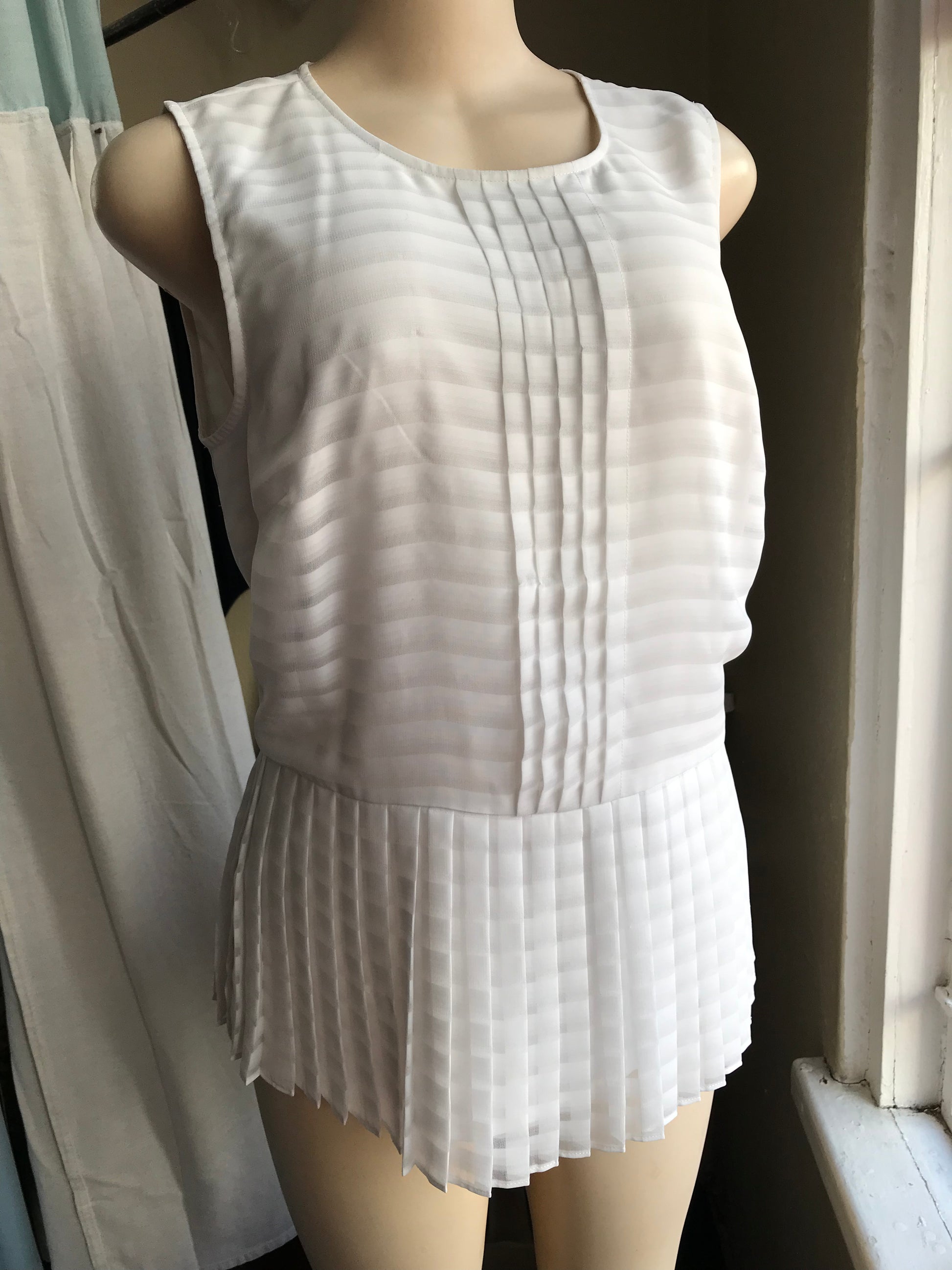 Banana Republic white strapless pleat professional blouse m