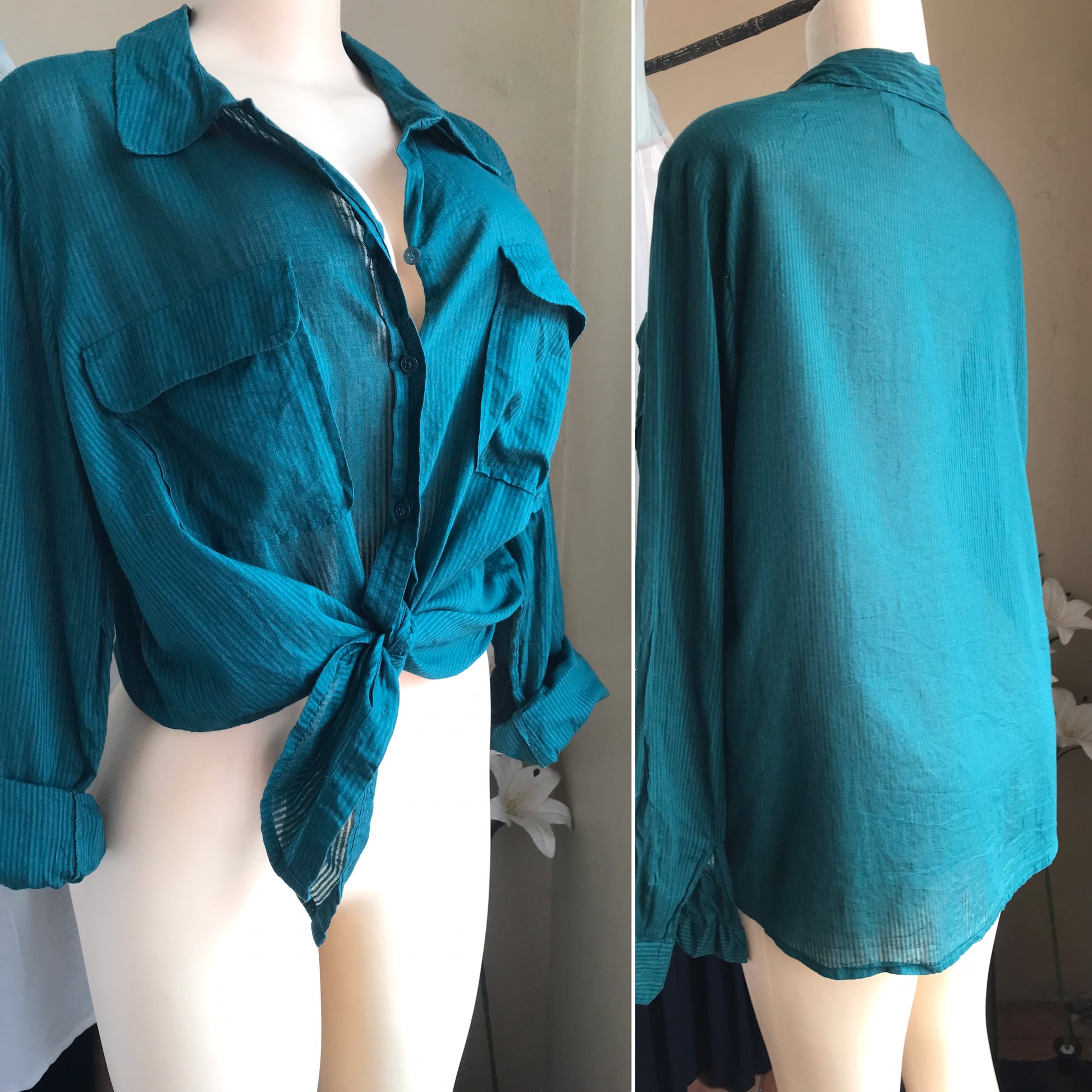 Ann Taylor New Tag Teal light button blouse... /XL