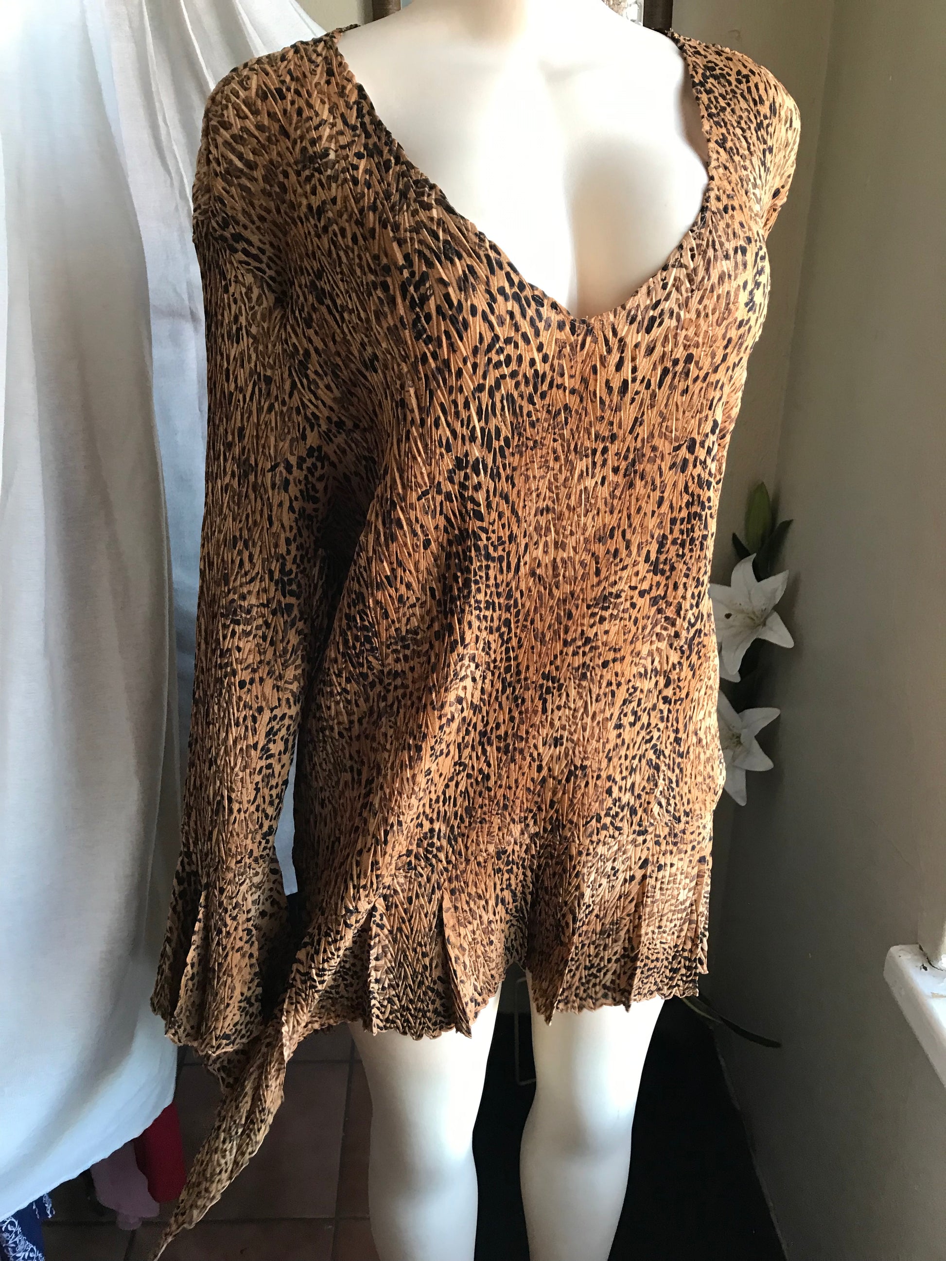vintage cheetah crinkle mini dress bell sleeve L/XL