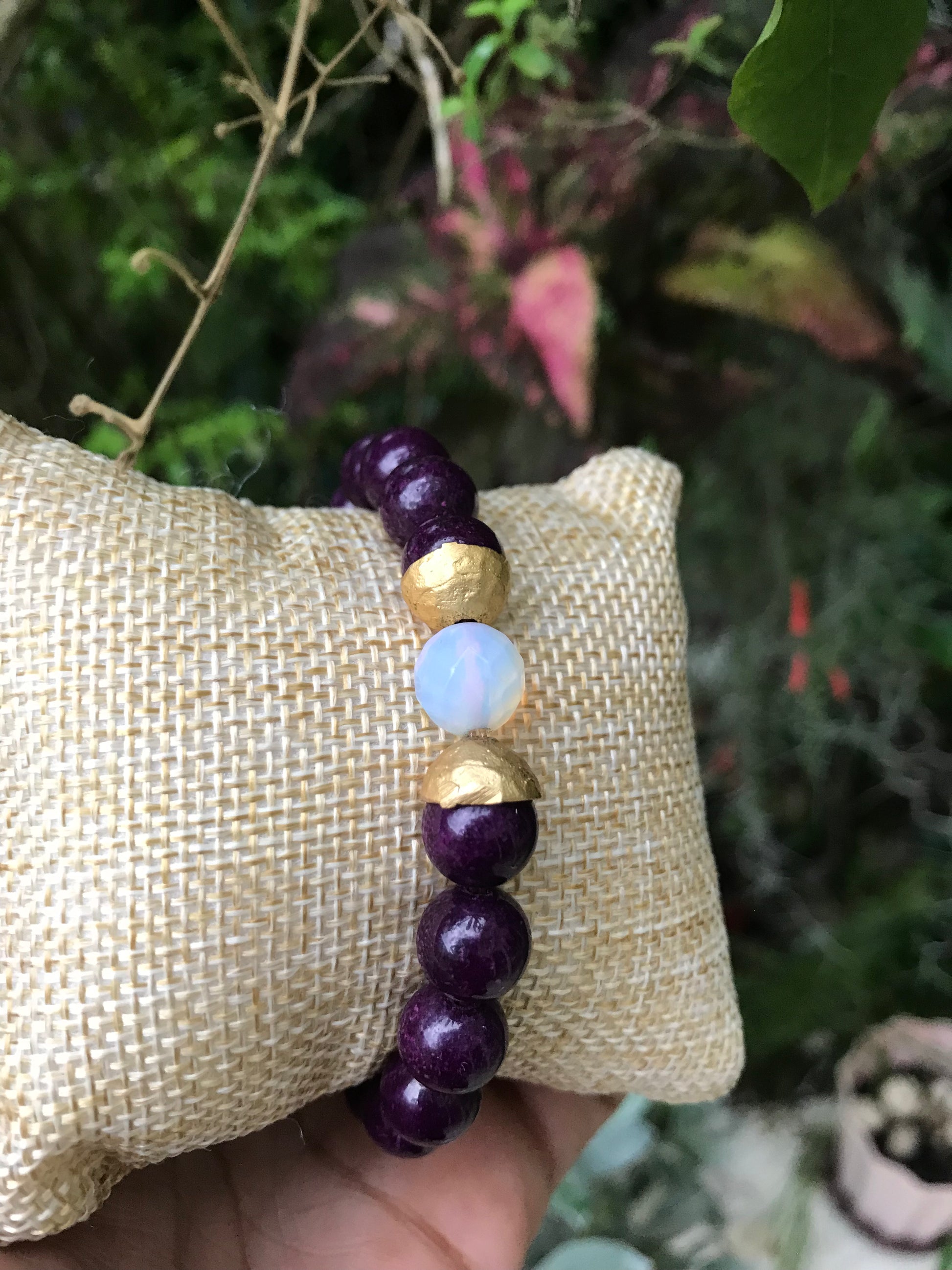 Deep royal purple stretchy bracelet *** stone