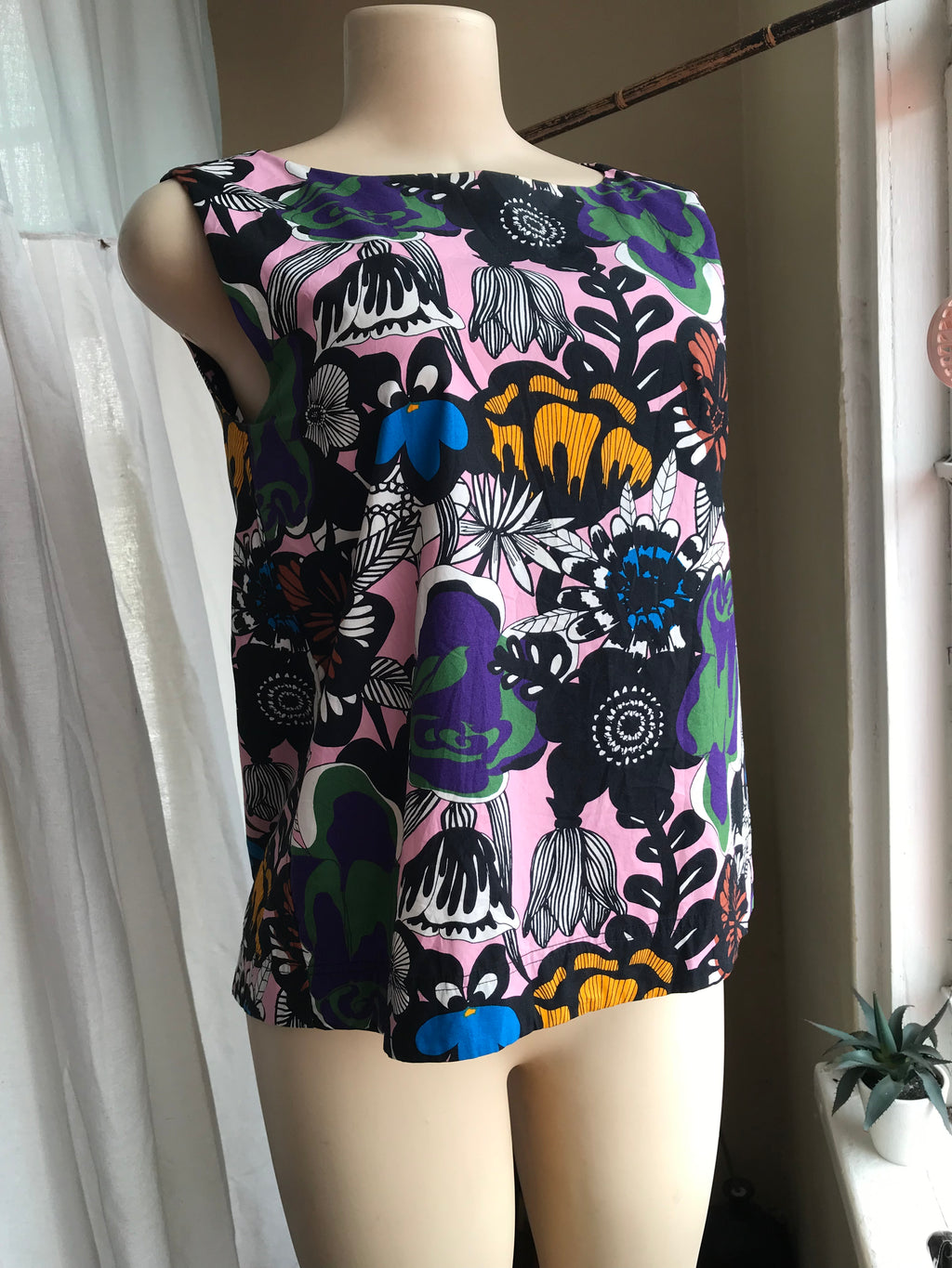 100% Cotton Bold garden graphic professional sleeveless boat neck blouse ... S/m