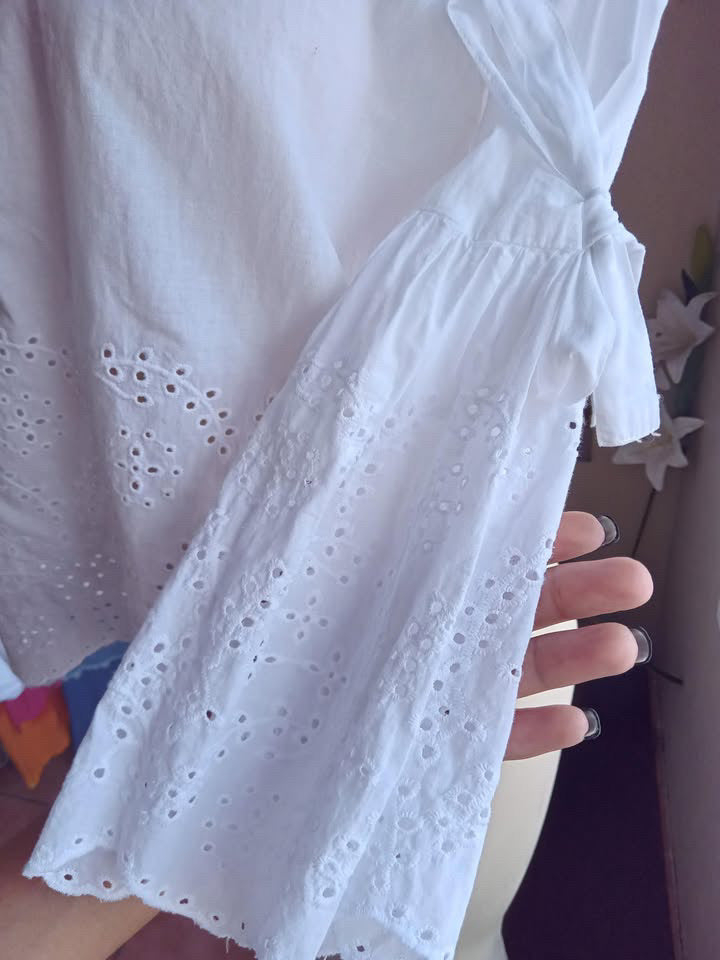 White organic off the Shoulder Eyelet bell sleeve top L fit
