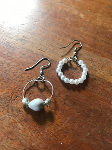 lllNew dangle hoop earrings *** Job's tear / pearl (TNJ original)