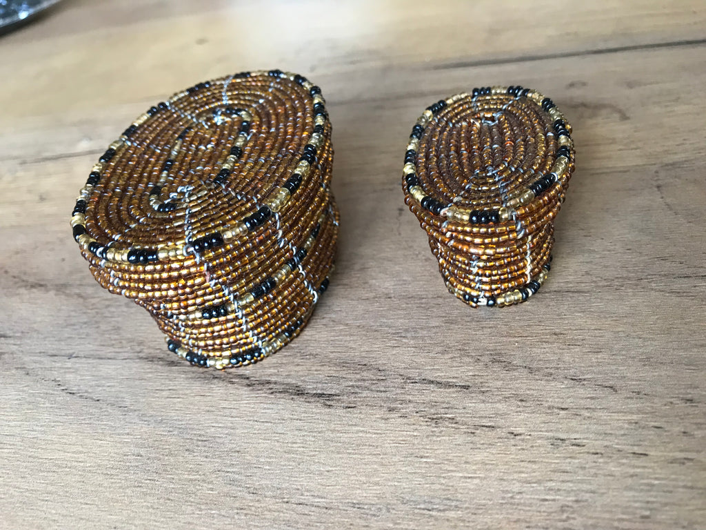 Beaded Set of 2 trinket boxes +++lll