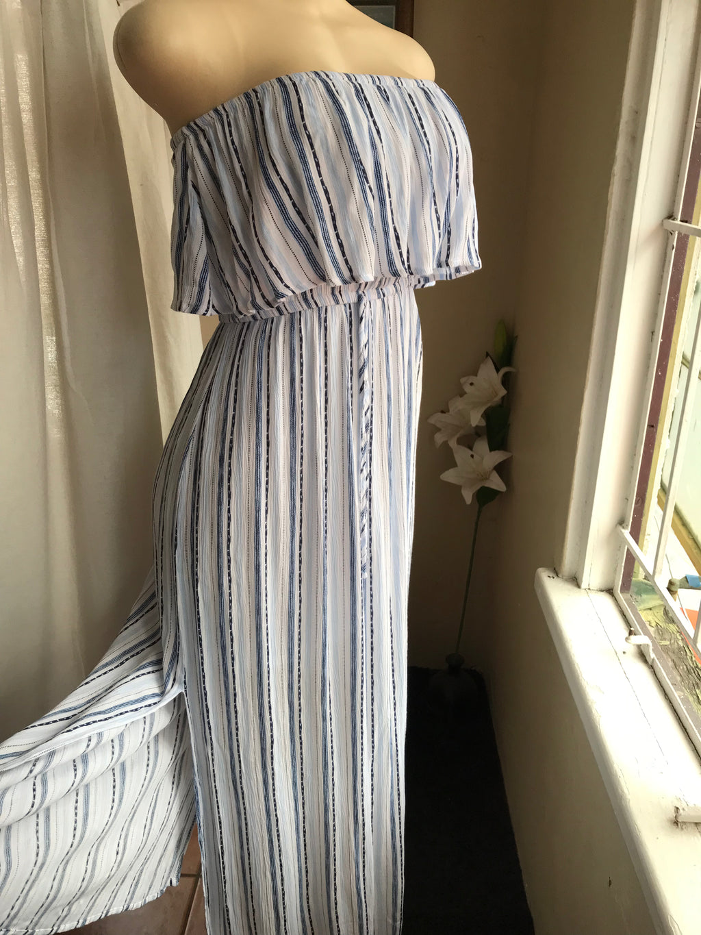 Strapless Navy Stripe crinkle maxi dress Slit s/m