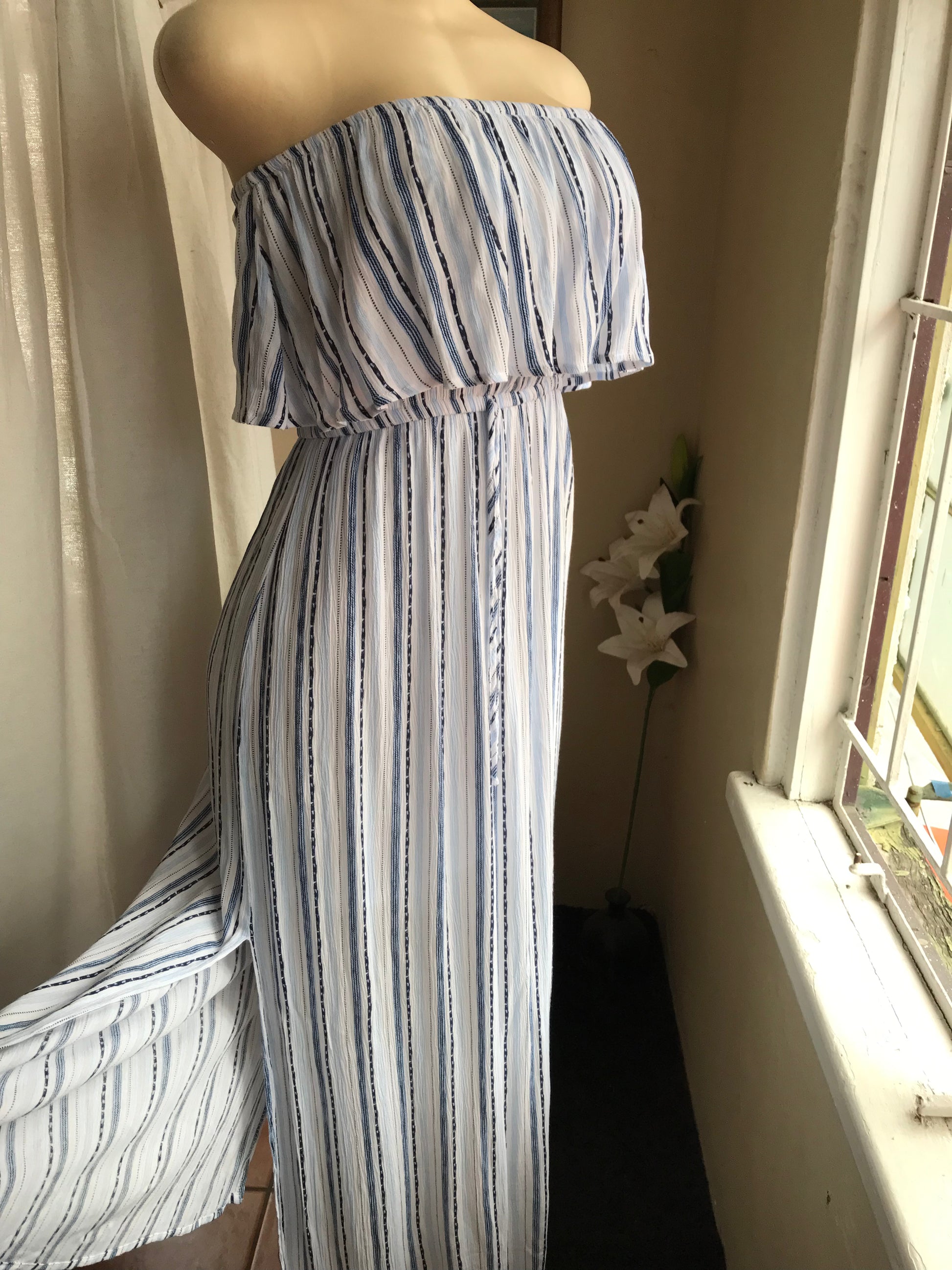 Strapless Navy Stripe crinkle maxi dress Slit s/m
