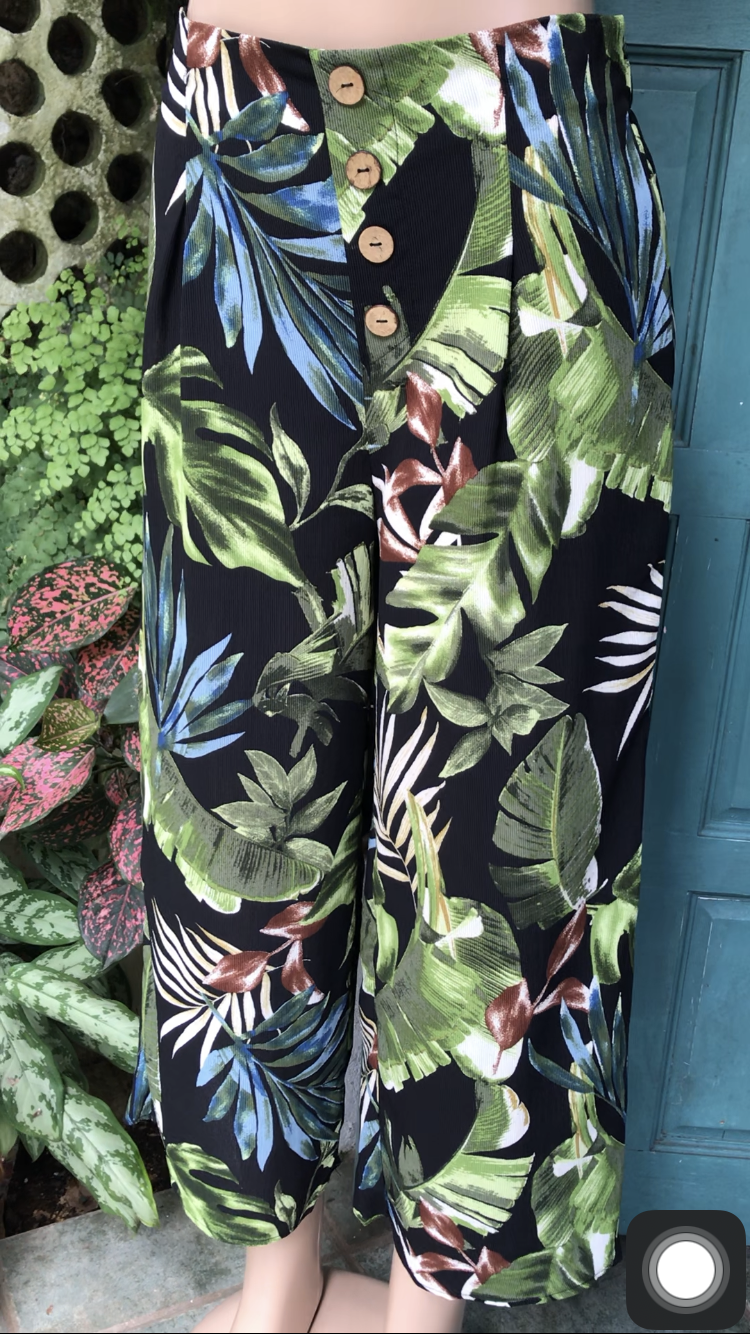 Loose black tropical leaf pants coconut button ::: M