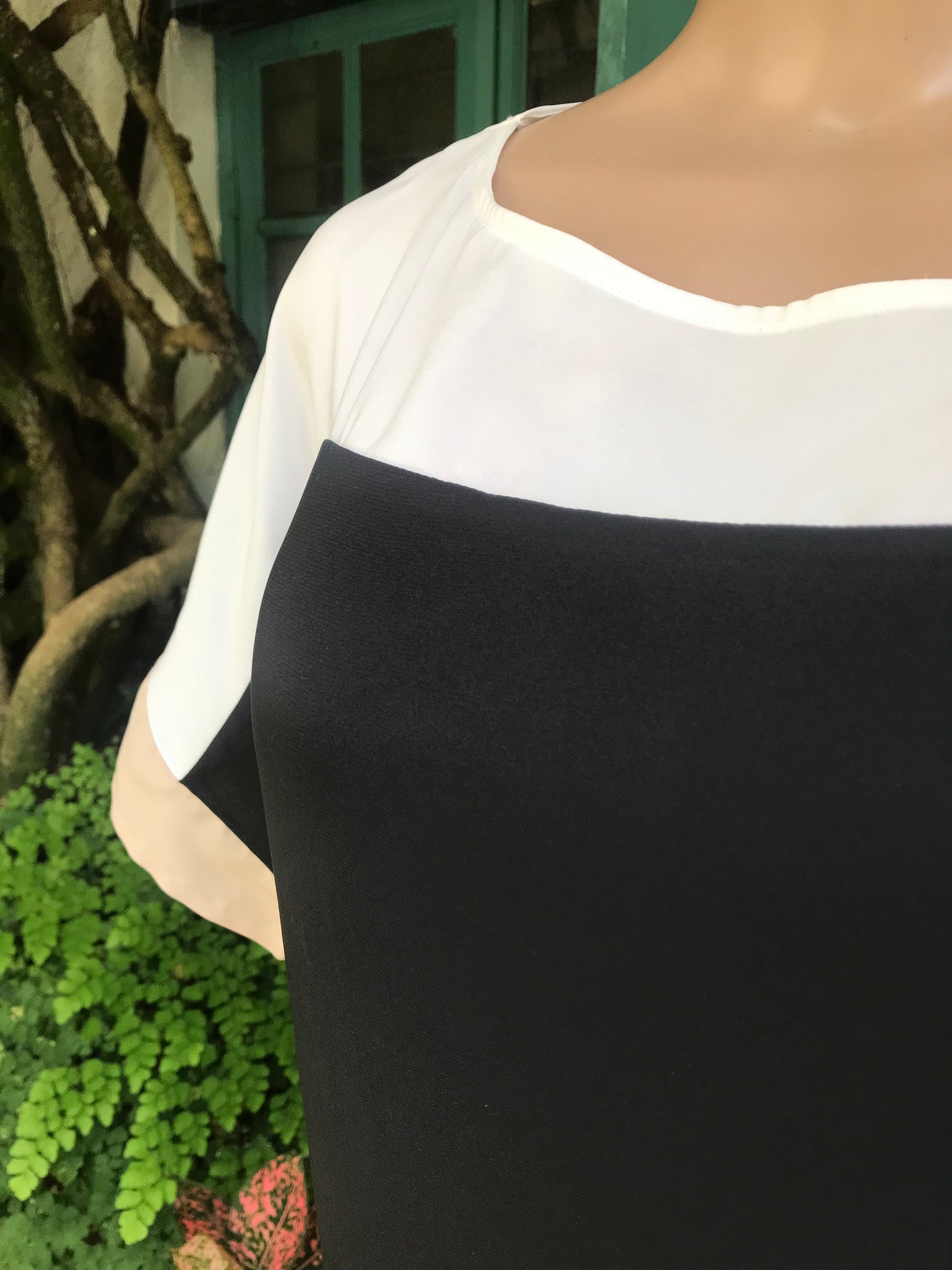 Ny company black colour block professional tunic dress M-L