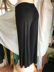 Soft black palazzo pants ::: m