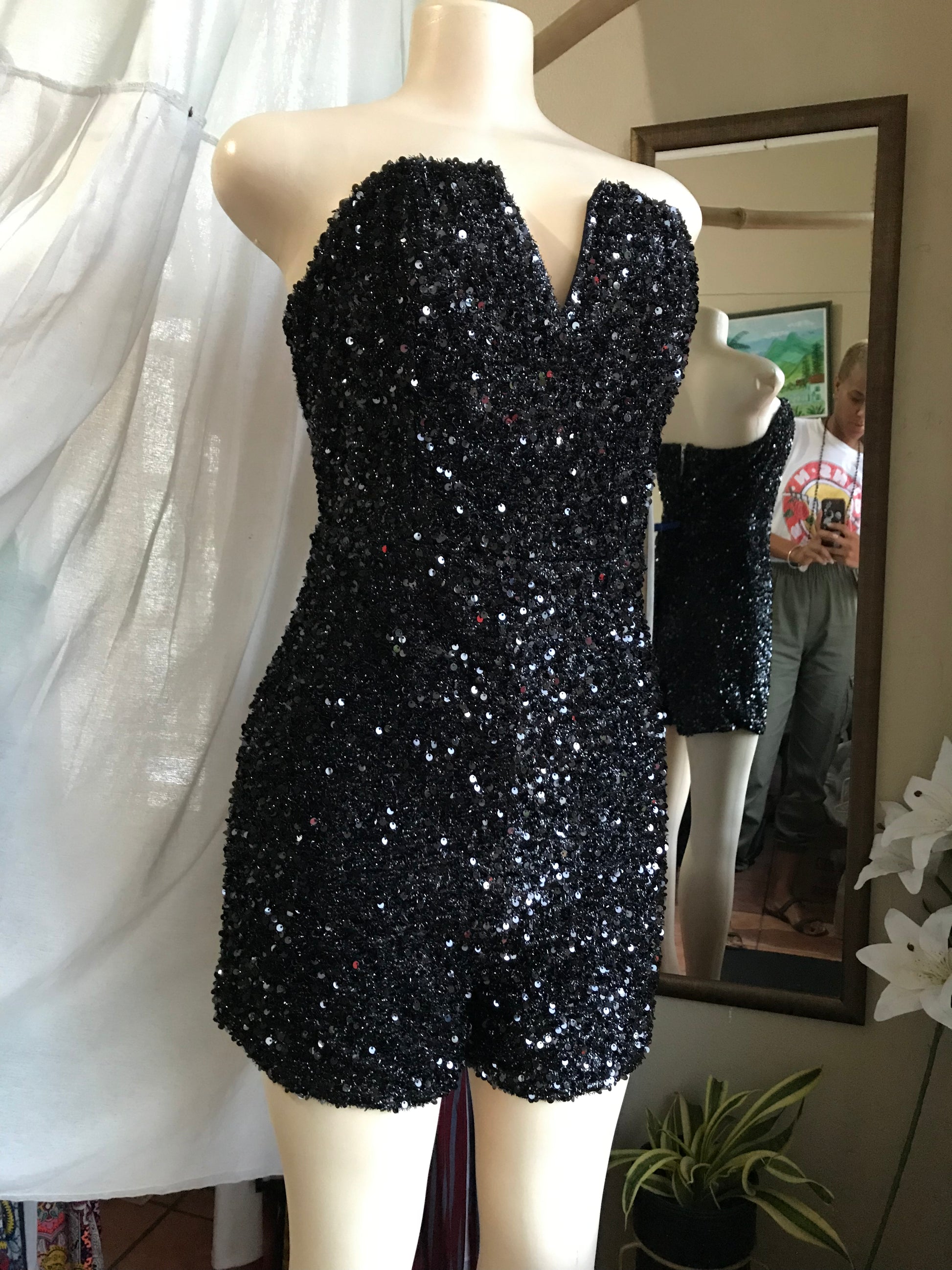 black sequin occasion romper v wire stretch  ~~~ L