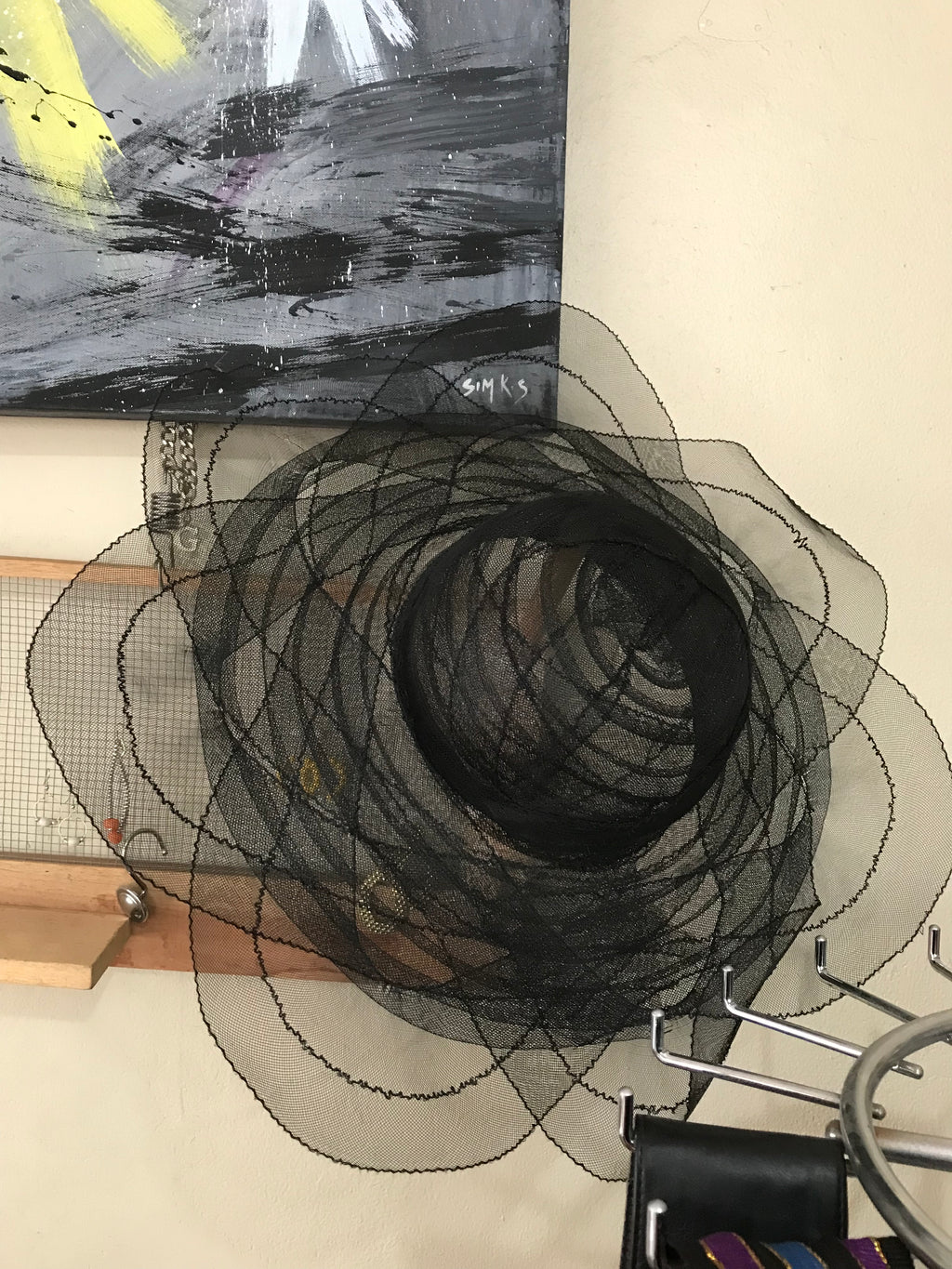 Vintage mesh black wide brim bubble cut hat ^^^