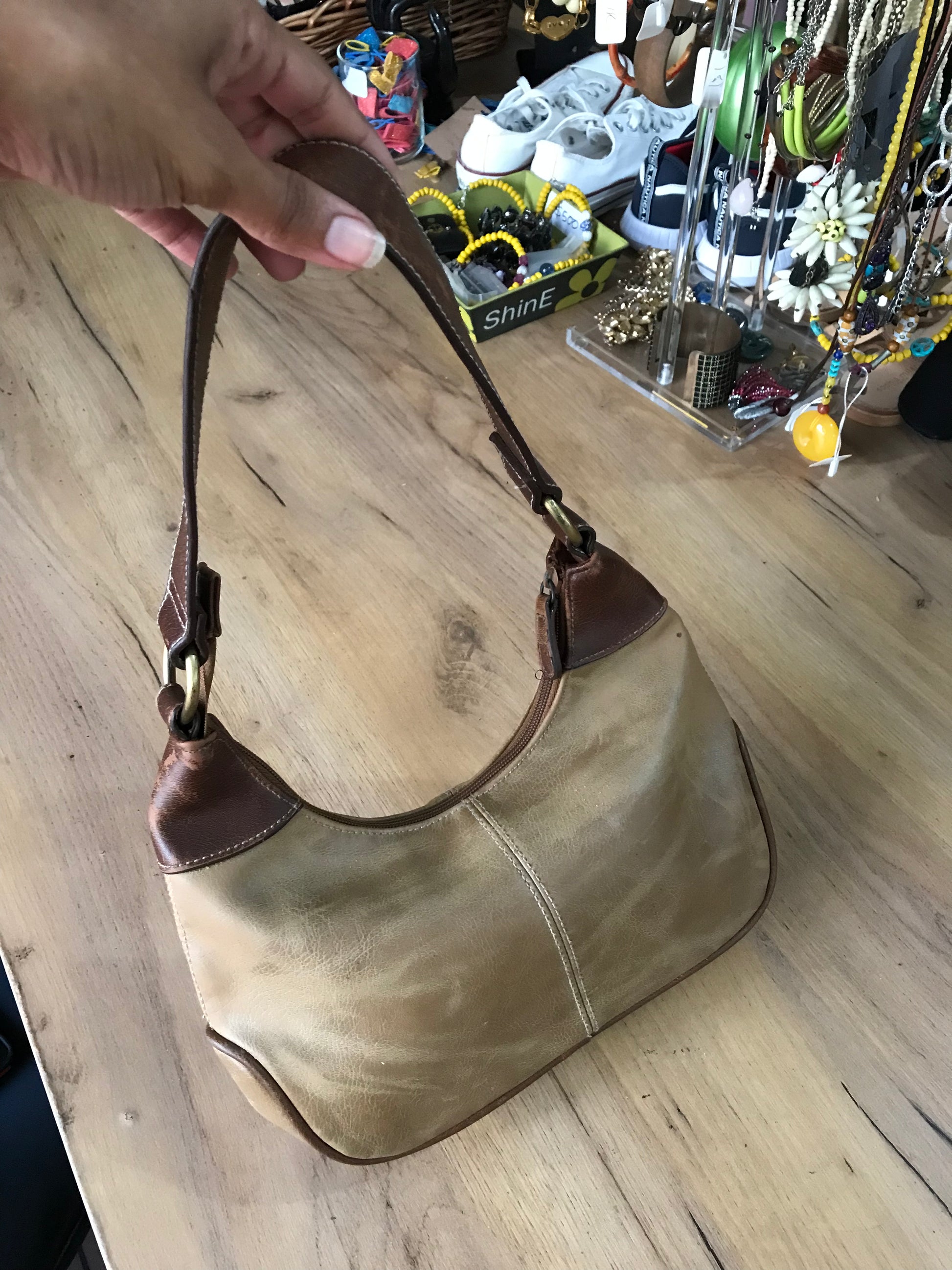 Vintage leather shoulder / hand bag ^^^ 2 tone brown