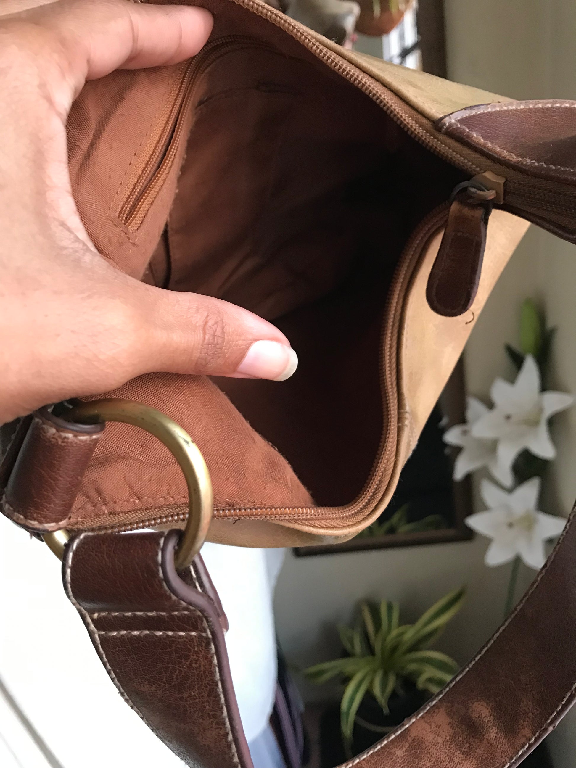 Vintage leather shoulder / hand bag ^^^ 2 tone brown