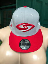 Load image into Gallery viewer, 9Fifty snapback cap mens grey red
