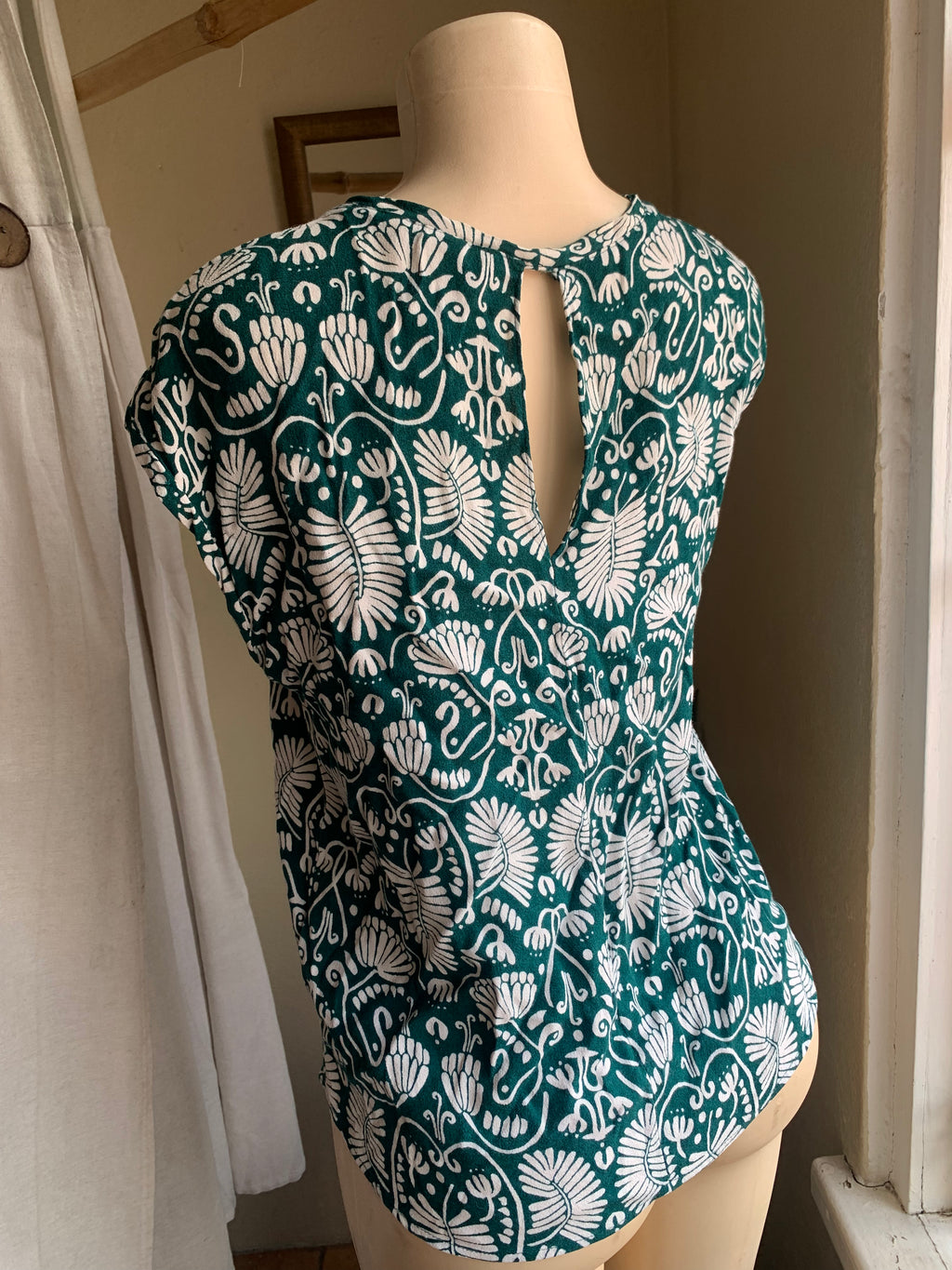 Emerald Green Leaf Print Blouse ... M
