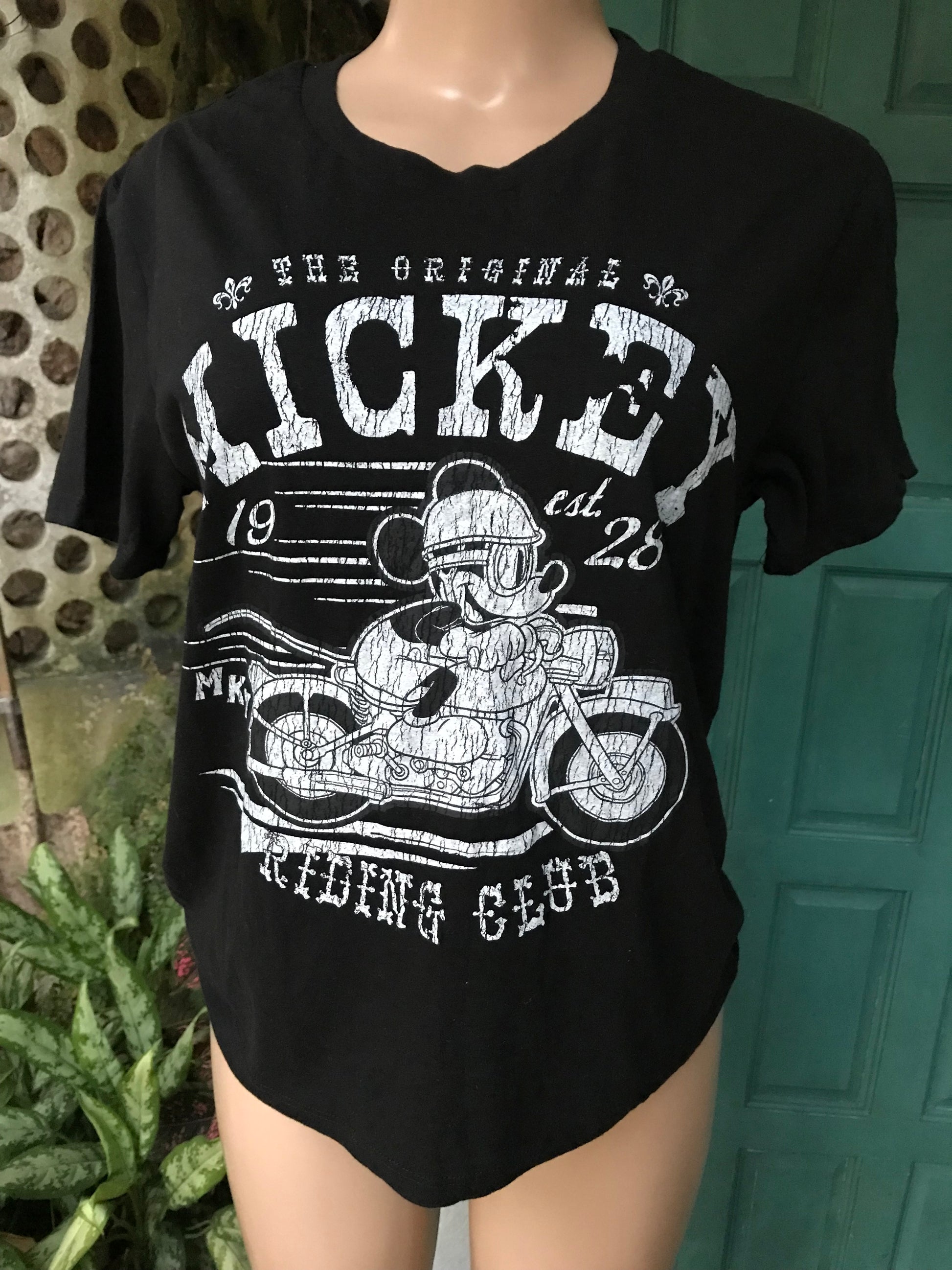 Black Mickey graphic tee... M ;;;