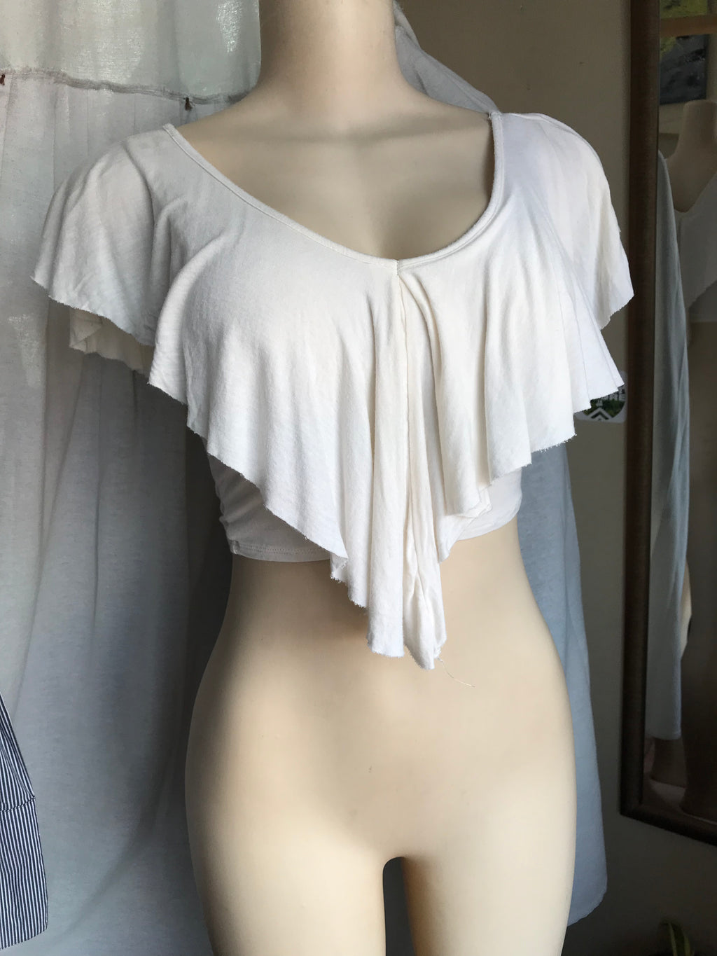 cream boho ruffle crop top soft... s