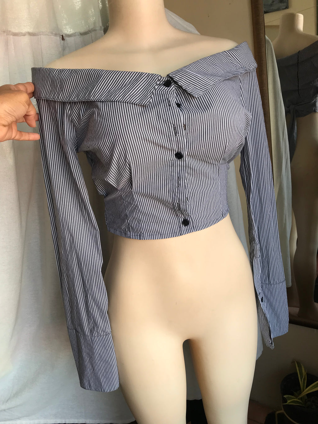 navy stripe off the shoulder button fashion crop tied extra long sleeve... s