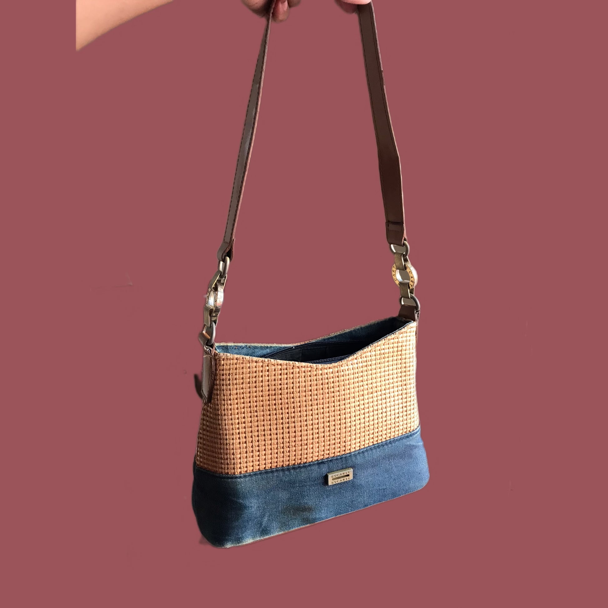 Vintage woven shoulder bag