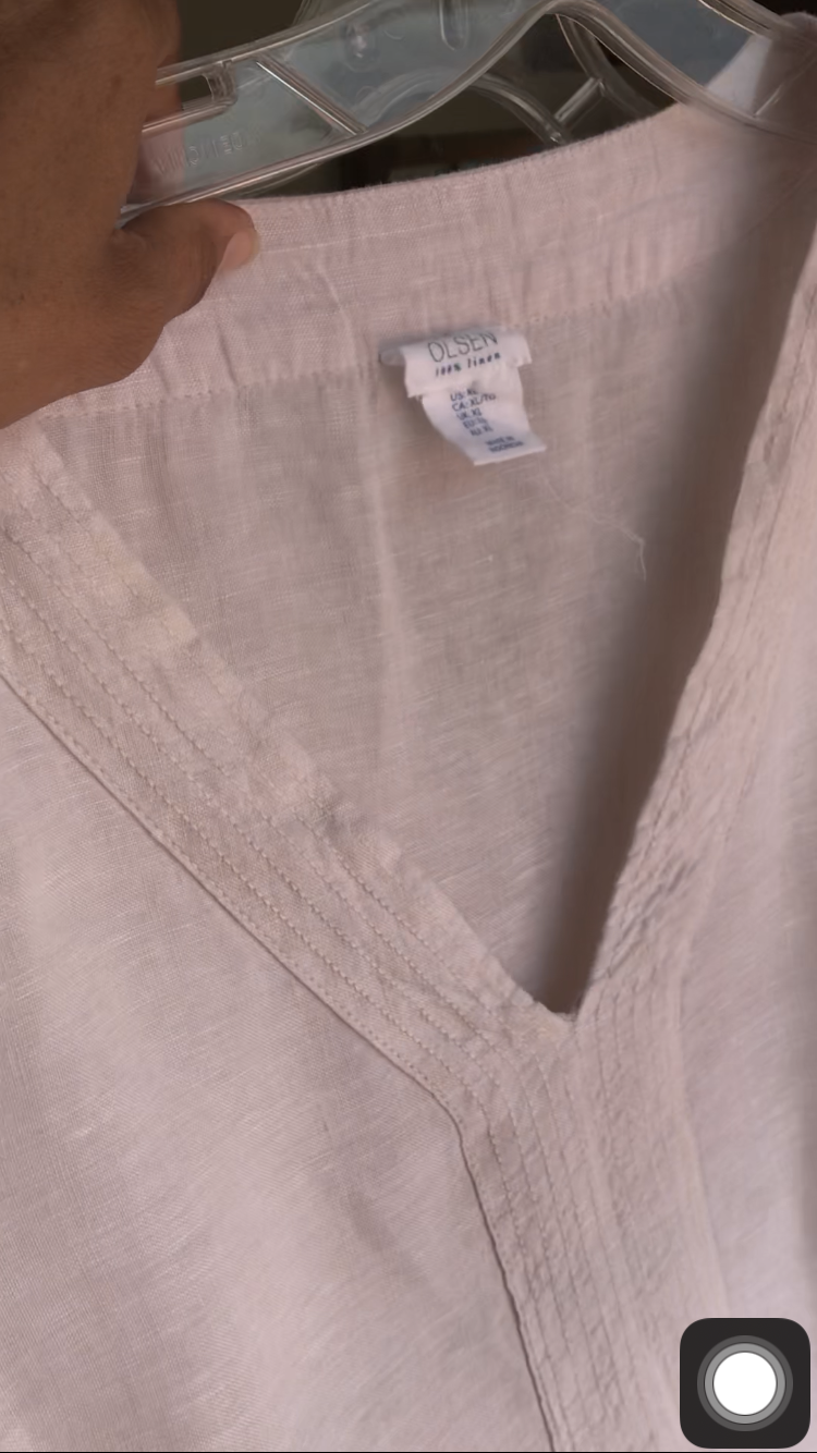 Linen v neck cream shirt /XL