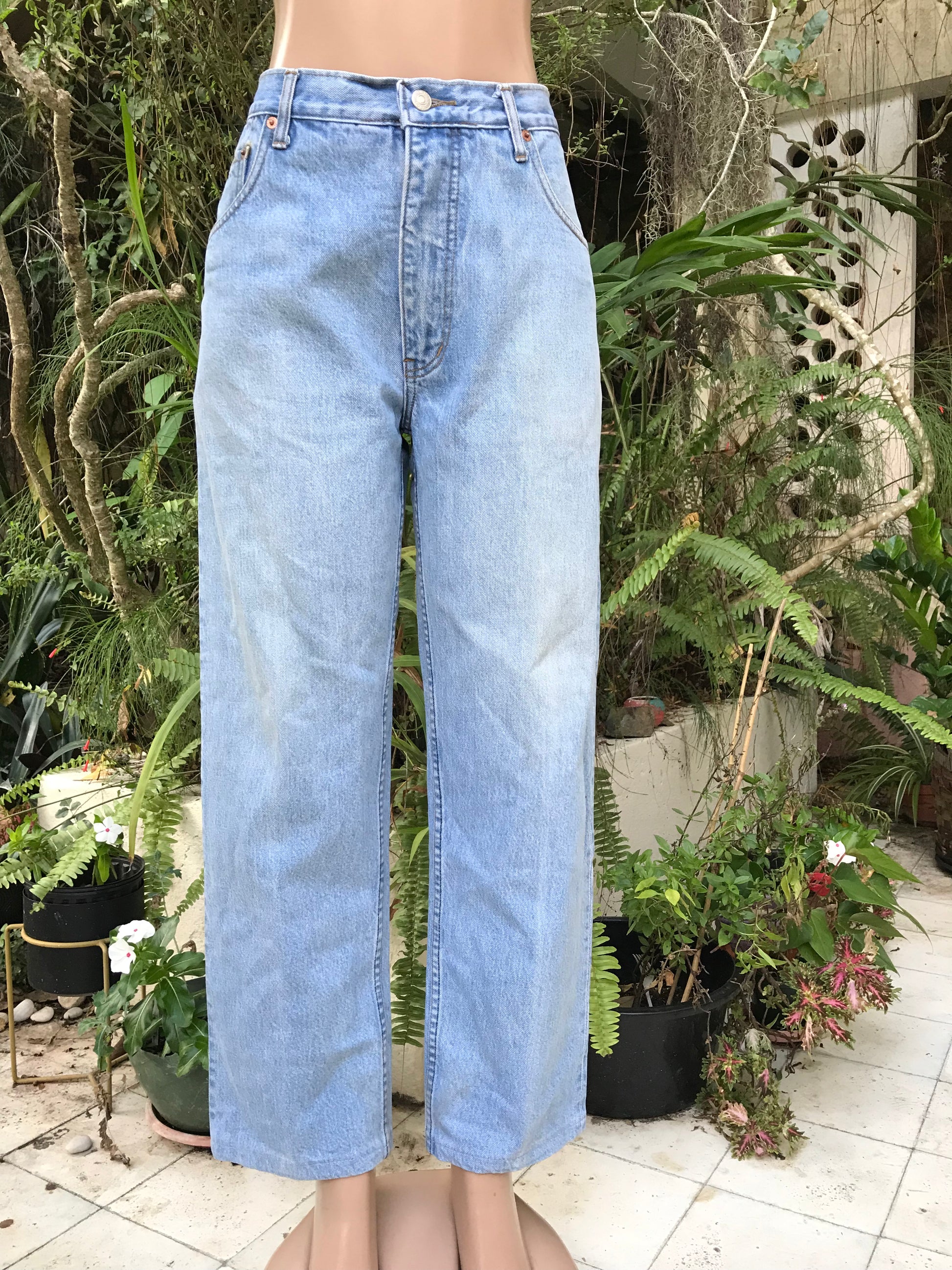 Levi's vintage light wash jeans  ::: plus : xl/w36