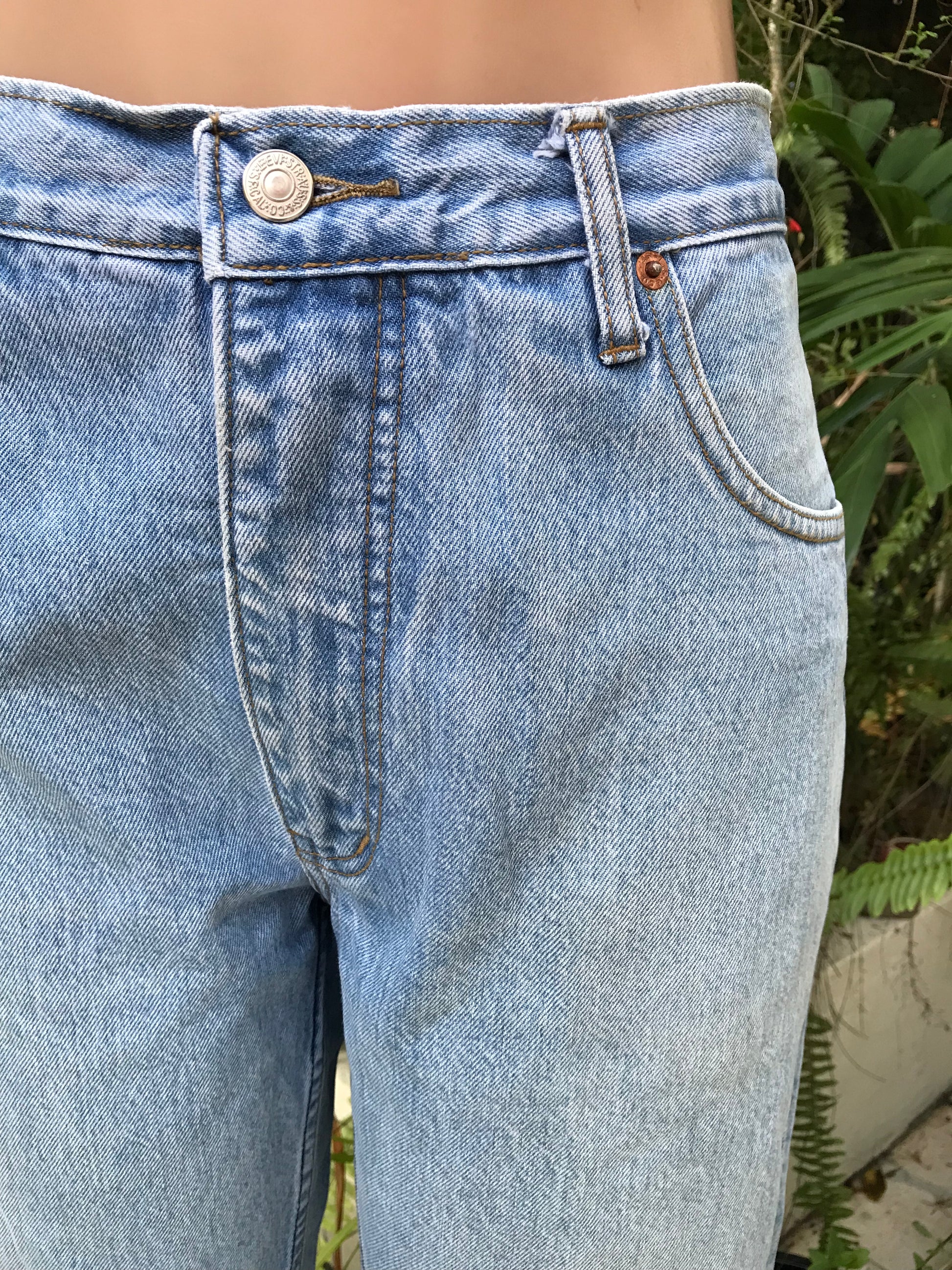 Levi's vintage light wash jeans  ::: plus : xl/w36