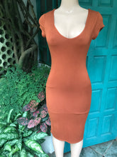 Load image into Gallery viewer, Rust bodycon dress M
