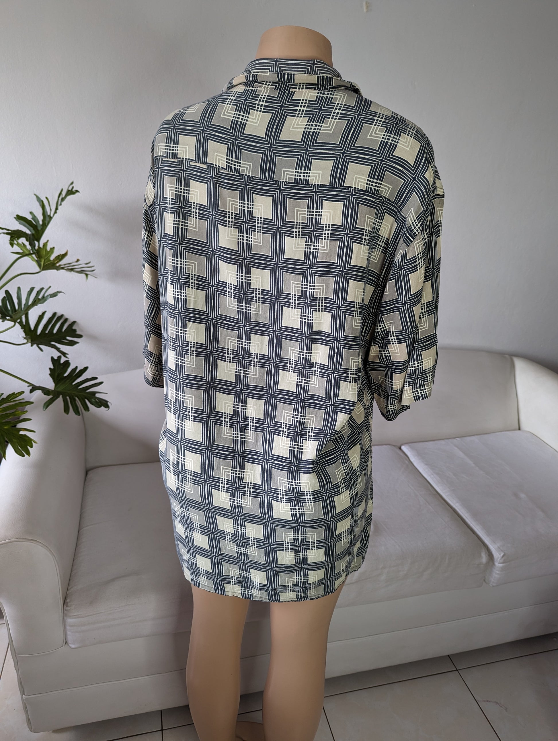 Vintage Men's monochrome print shirt. L ... ^^^