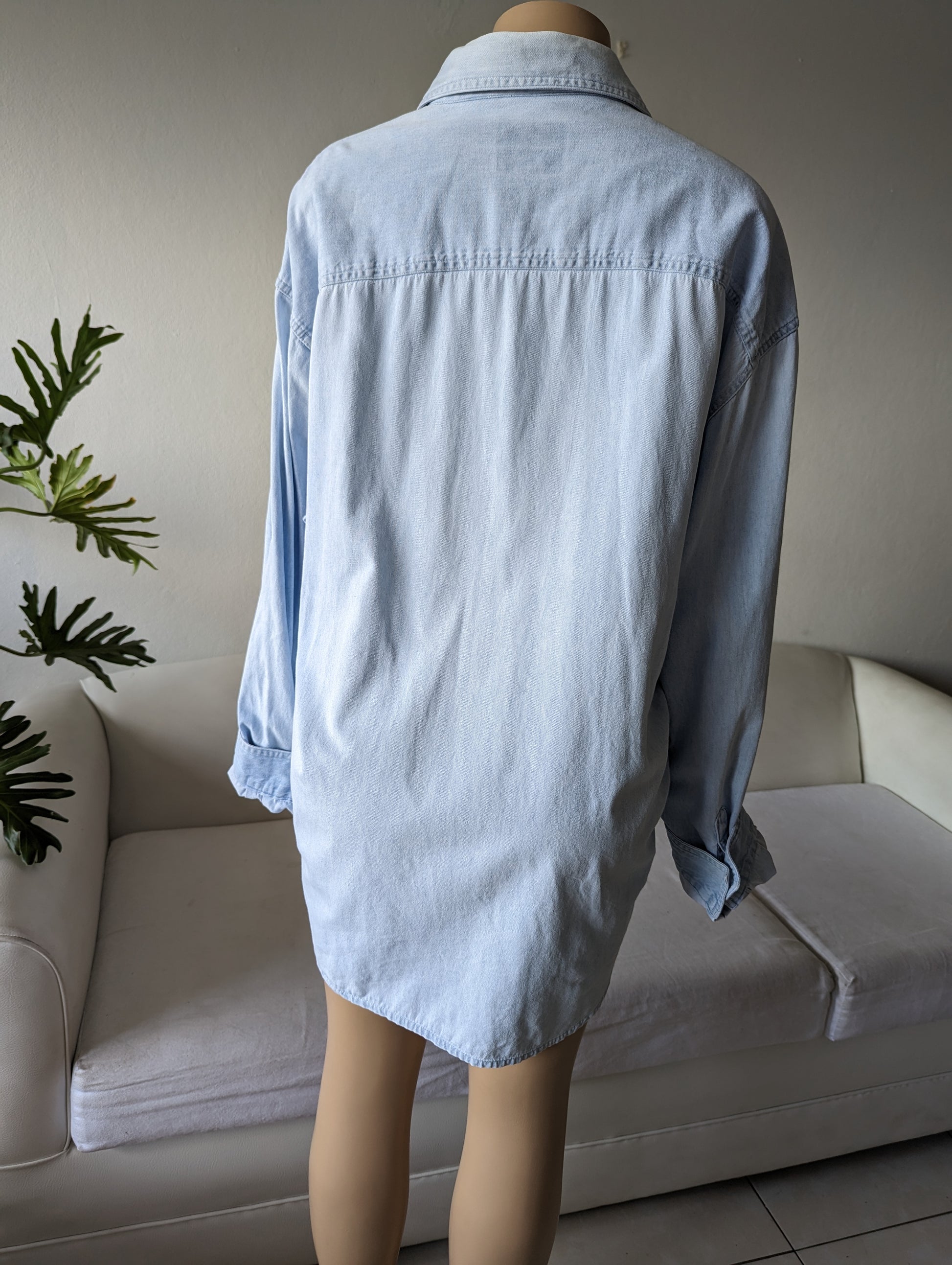 Vintage denim light wash button down shirt, Men's. /xl ... +++ ^^^