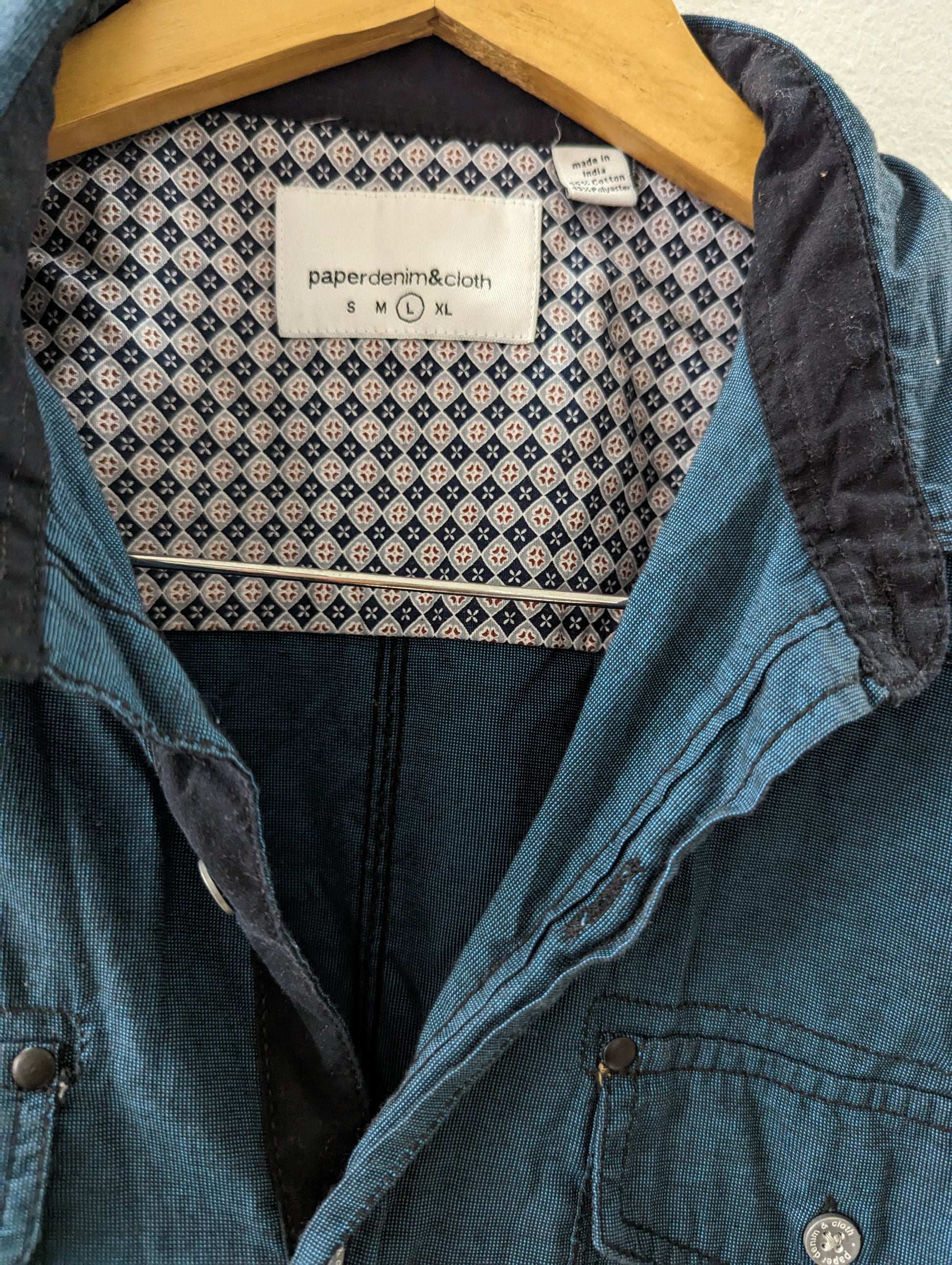 blue button shirt mens L