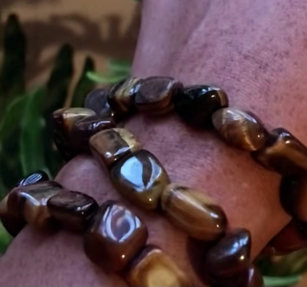 Tigers Eye Stone Stretchy bracelet *** (price for one)