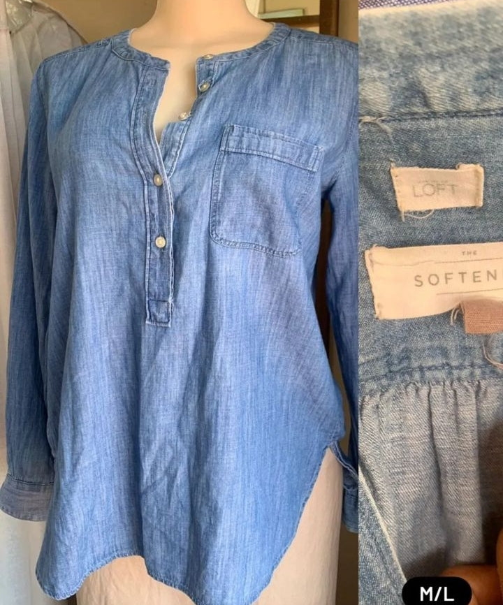 Ann Taylor denim shirt... M/L,,,