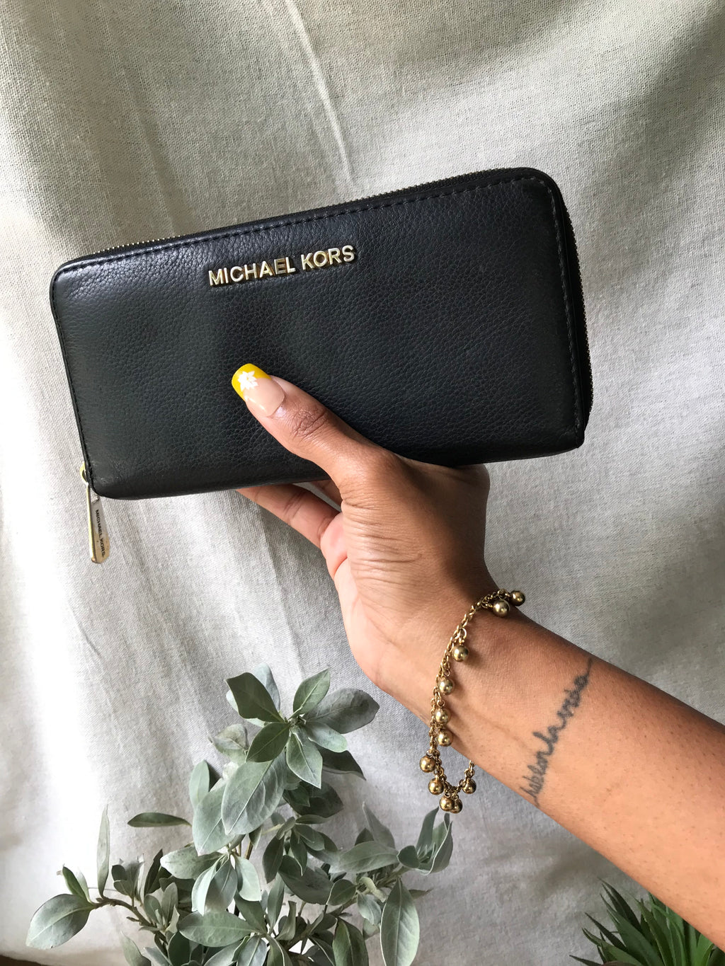 Michael Kors Black Leather Wallet ***