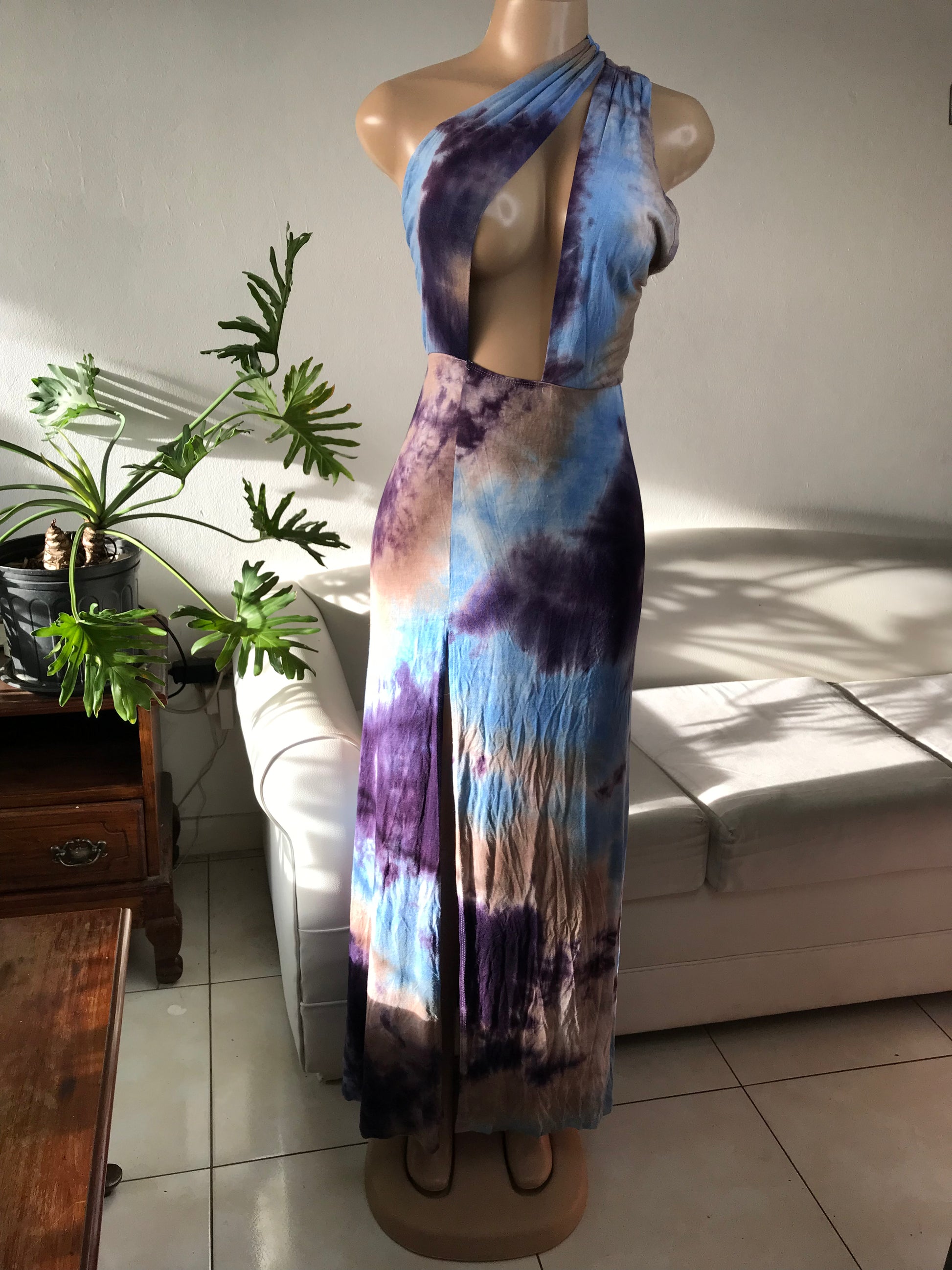 Asymmetrical tie dye soft maxi dress M