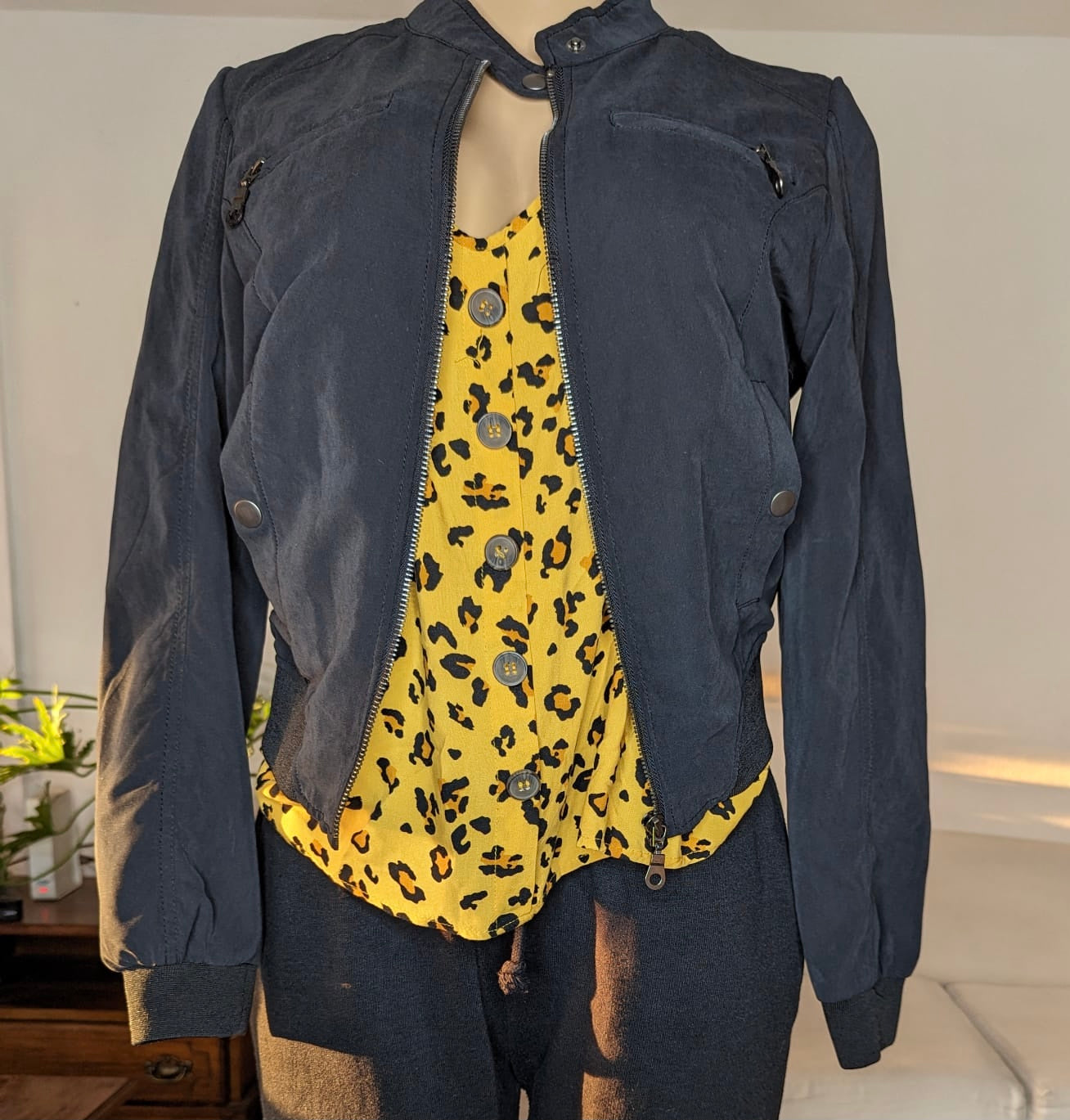 Black bomber jacket  : s